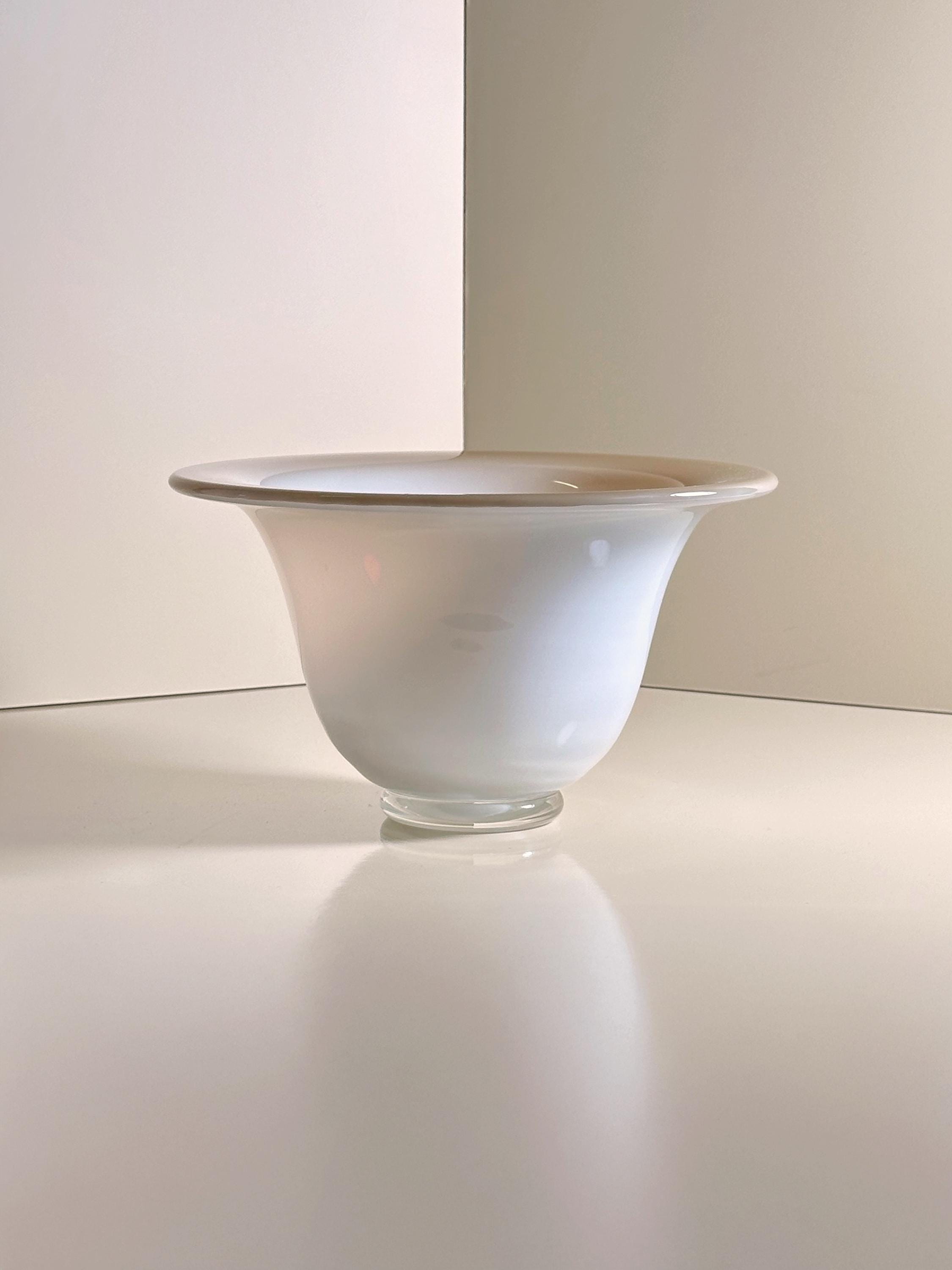 Vintage Murano Opalglas Schale in Creme & Beige