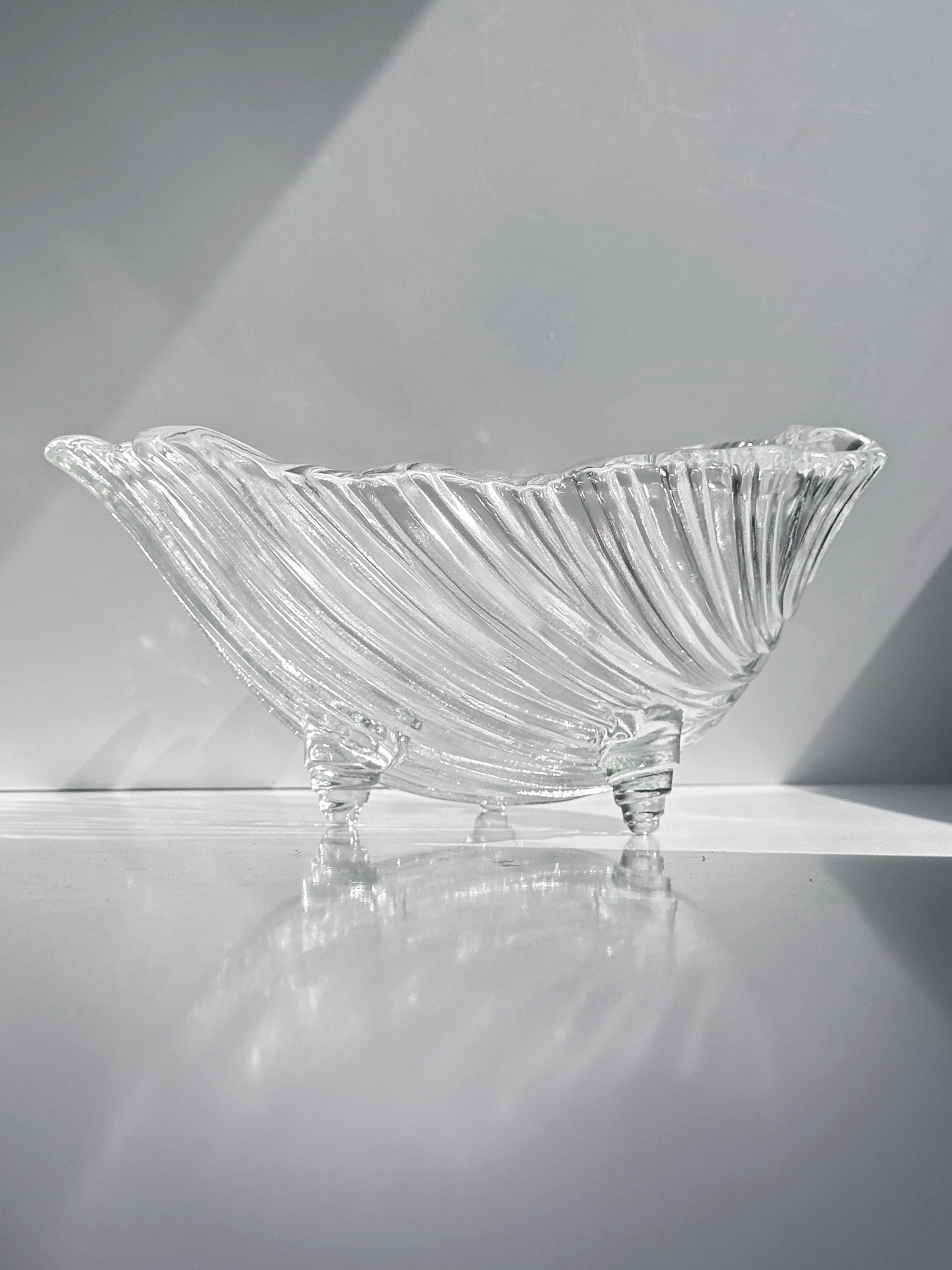 Große Vintage Glasschale in Muschelform