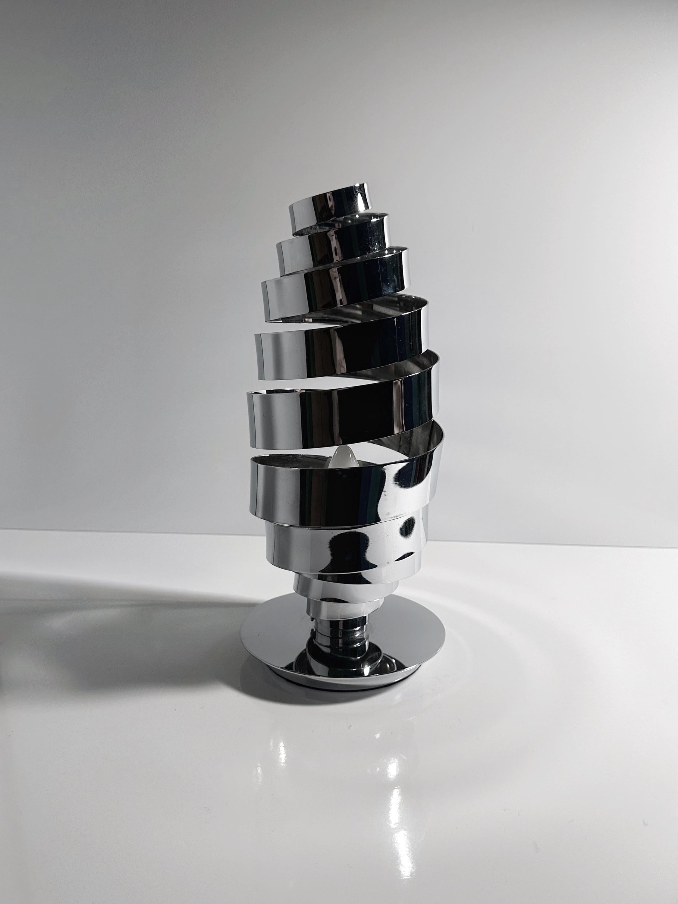 Vintage Space Age Chrom Tischlampe mit Spirale