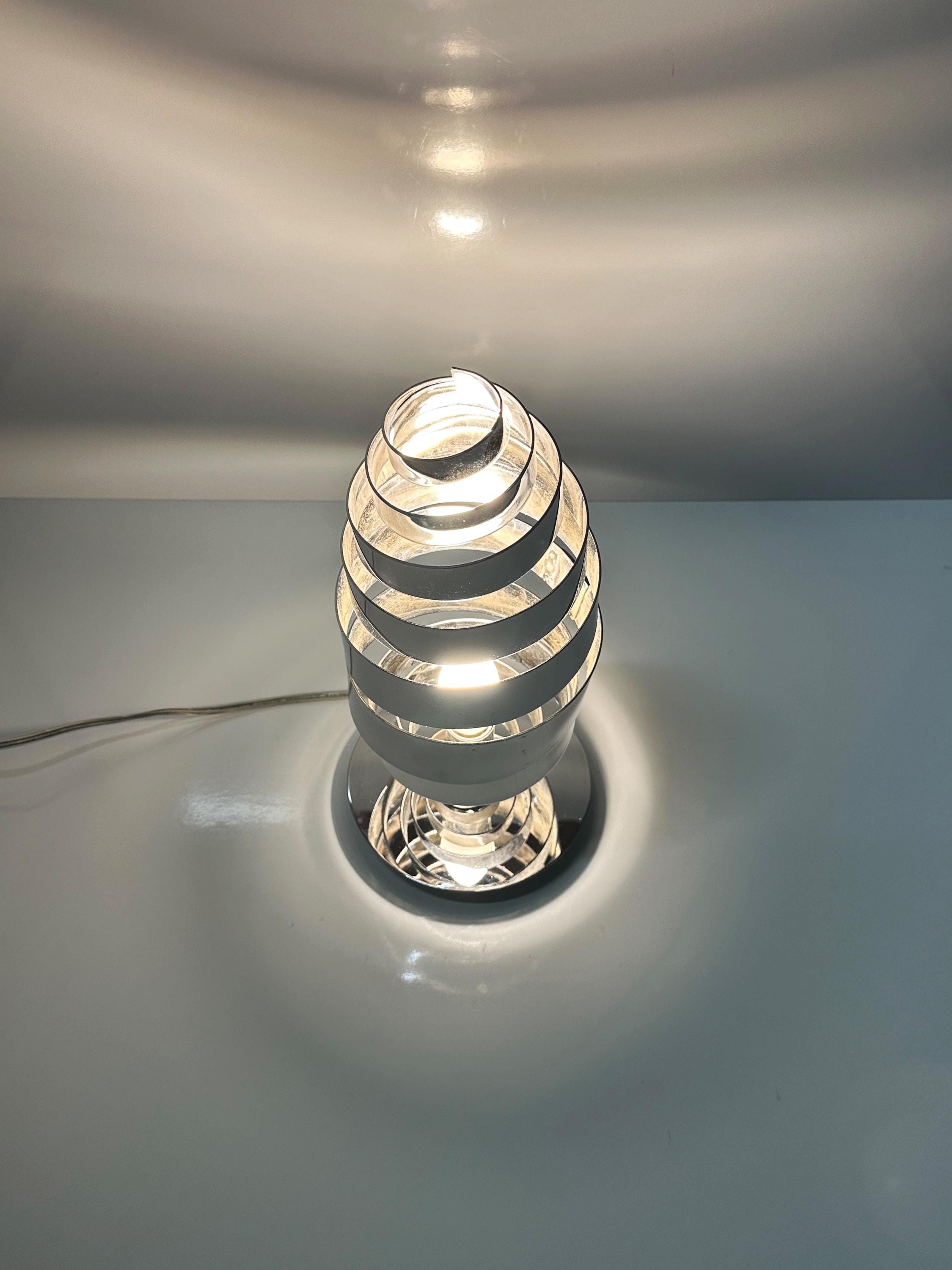 Vintage Space Age Chrom Tischlampe mit Spirale