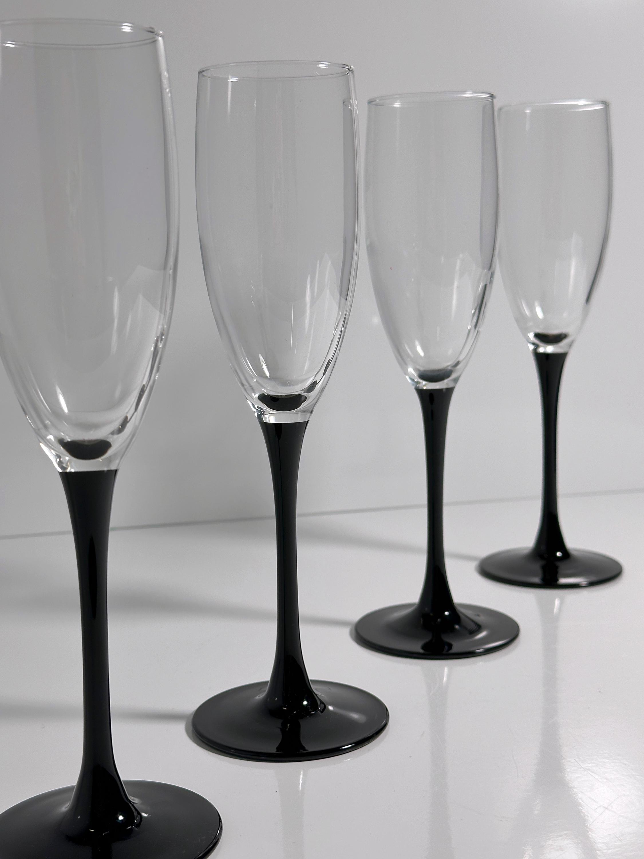 4 Luminarc Sektgläser mit schwarzem Stiel, Postmodern 1980er