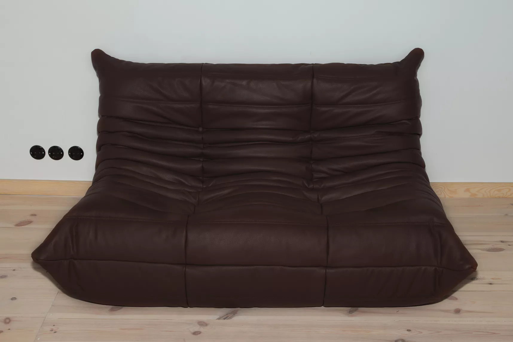 Togo Sofa 2-seater Madras Leather Brown