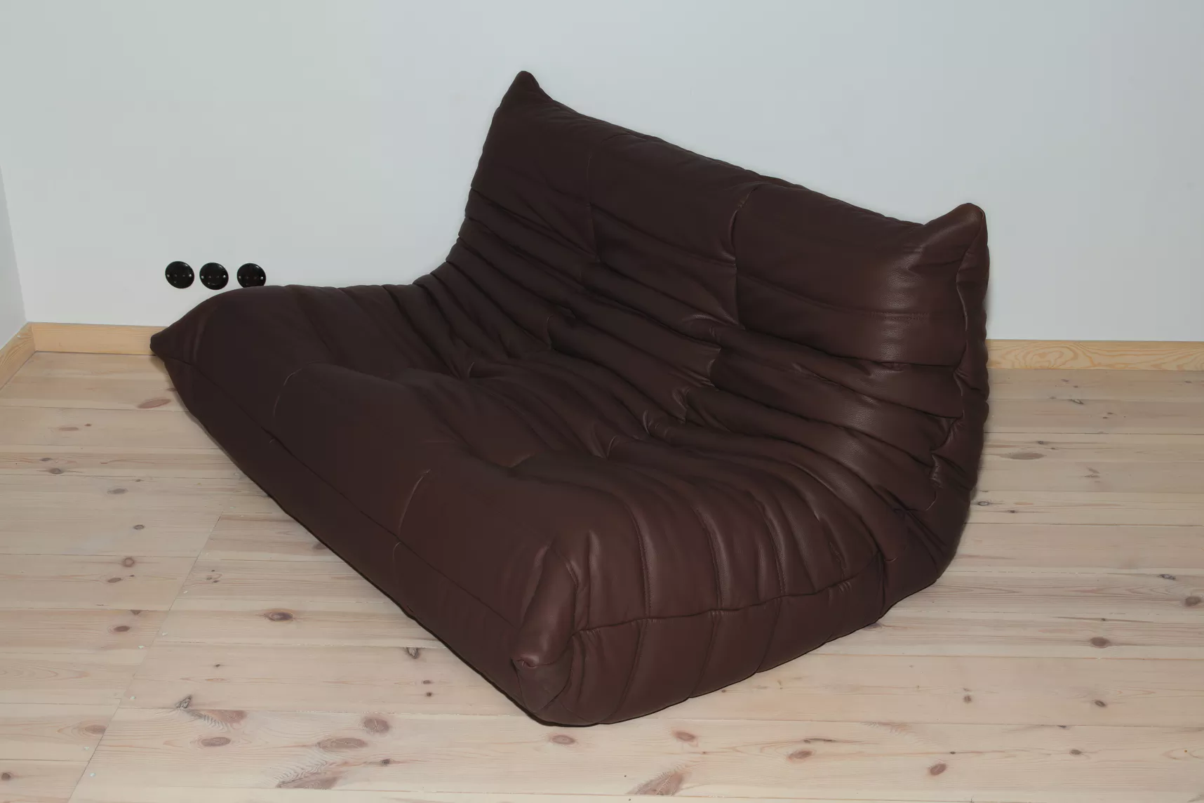 Togo Sofa 2-seater Madras Leather Brown