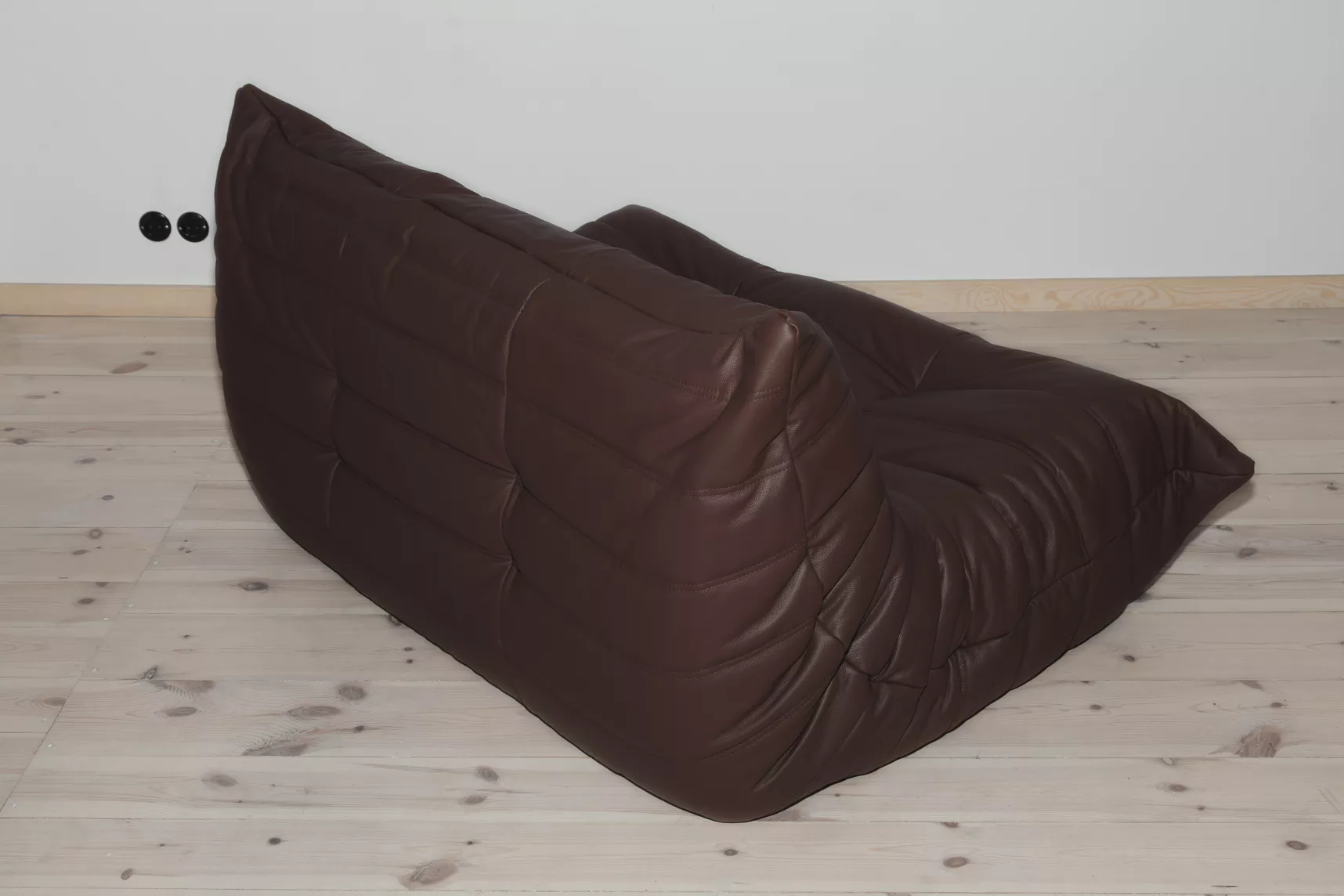 Togo Sofa 2-seater Madras Leather Brown