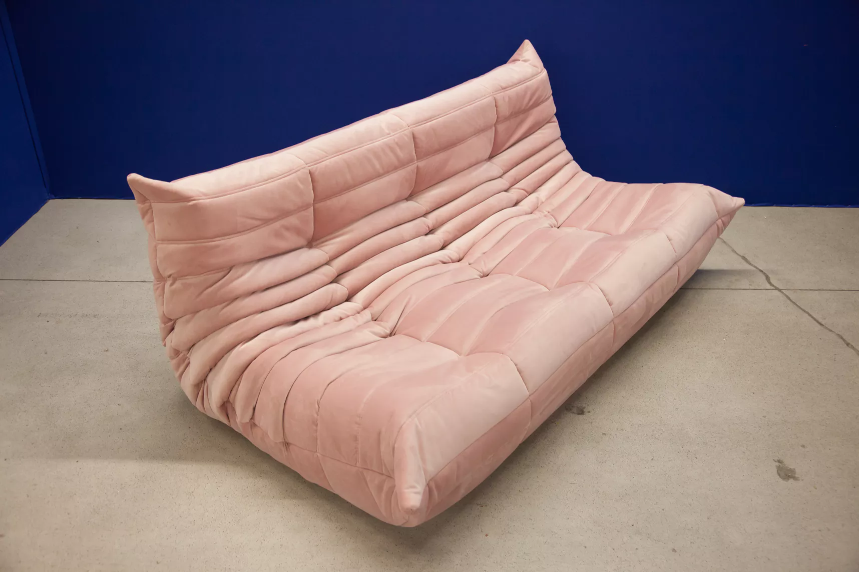 Togo Sofa 3-seater velvet light pink