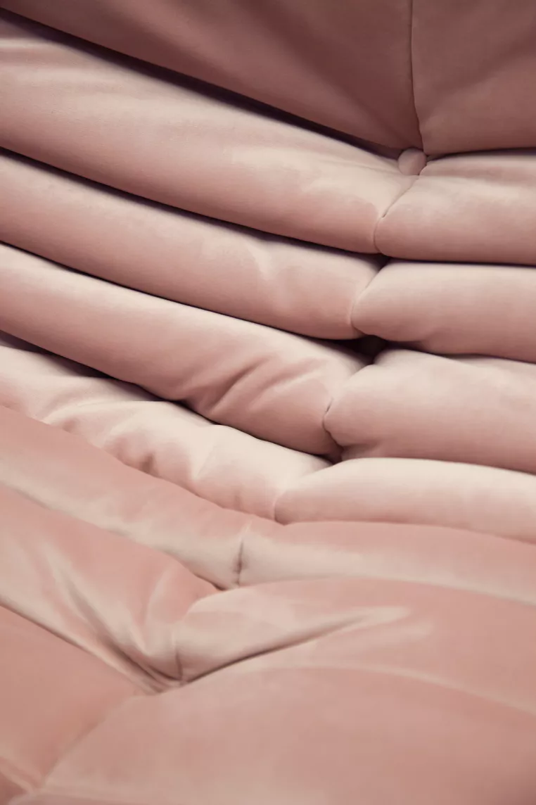 Togo Sofa 3-seater velvet light pink