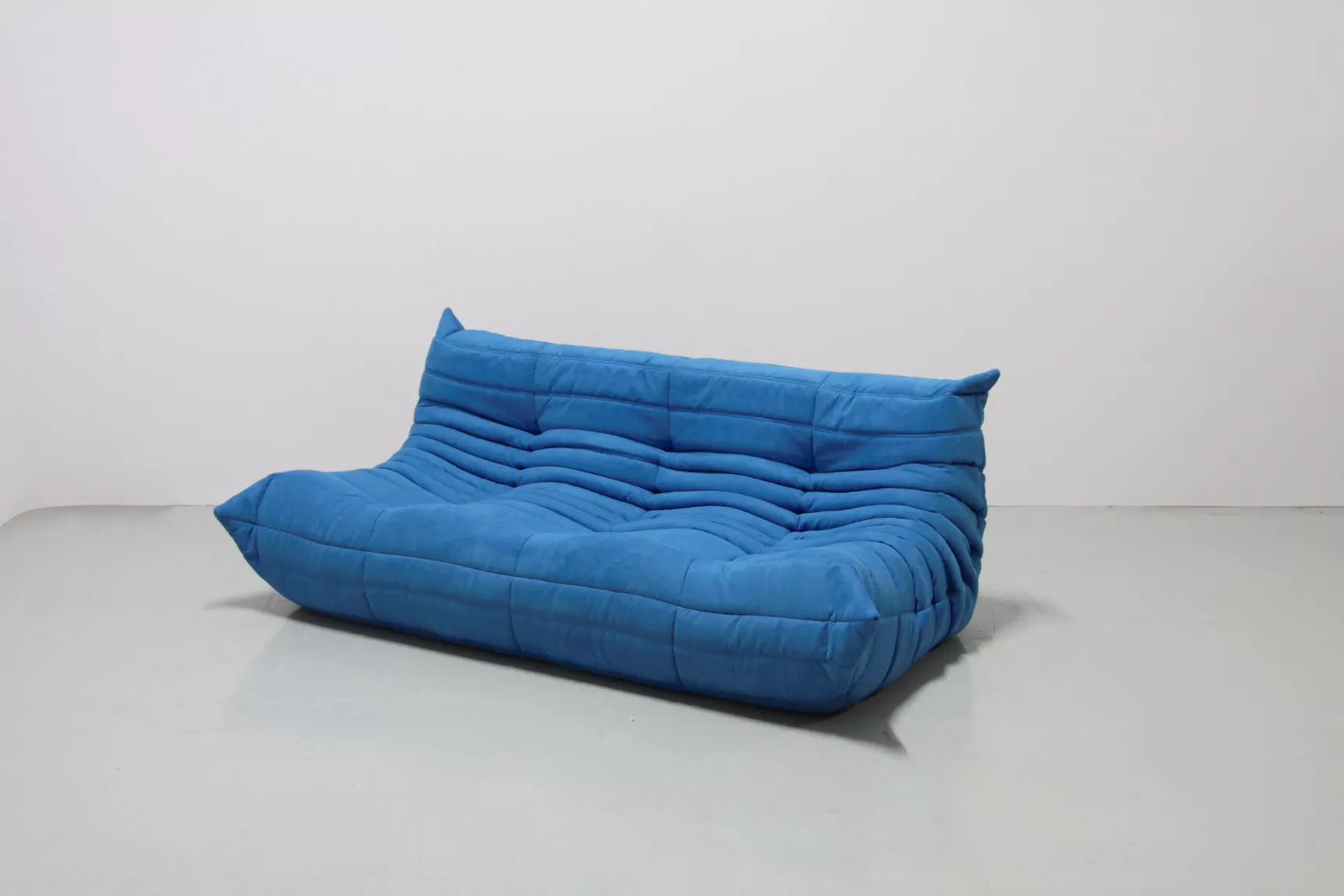 Togo Sofa 3-Sitzer Textil Blau