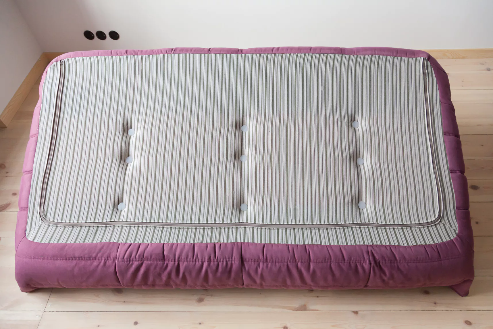 Togo Sofa 3-Seater Textile Aubergine