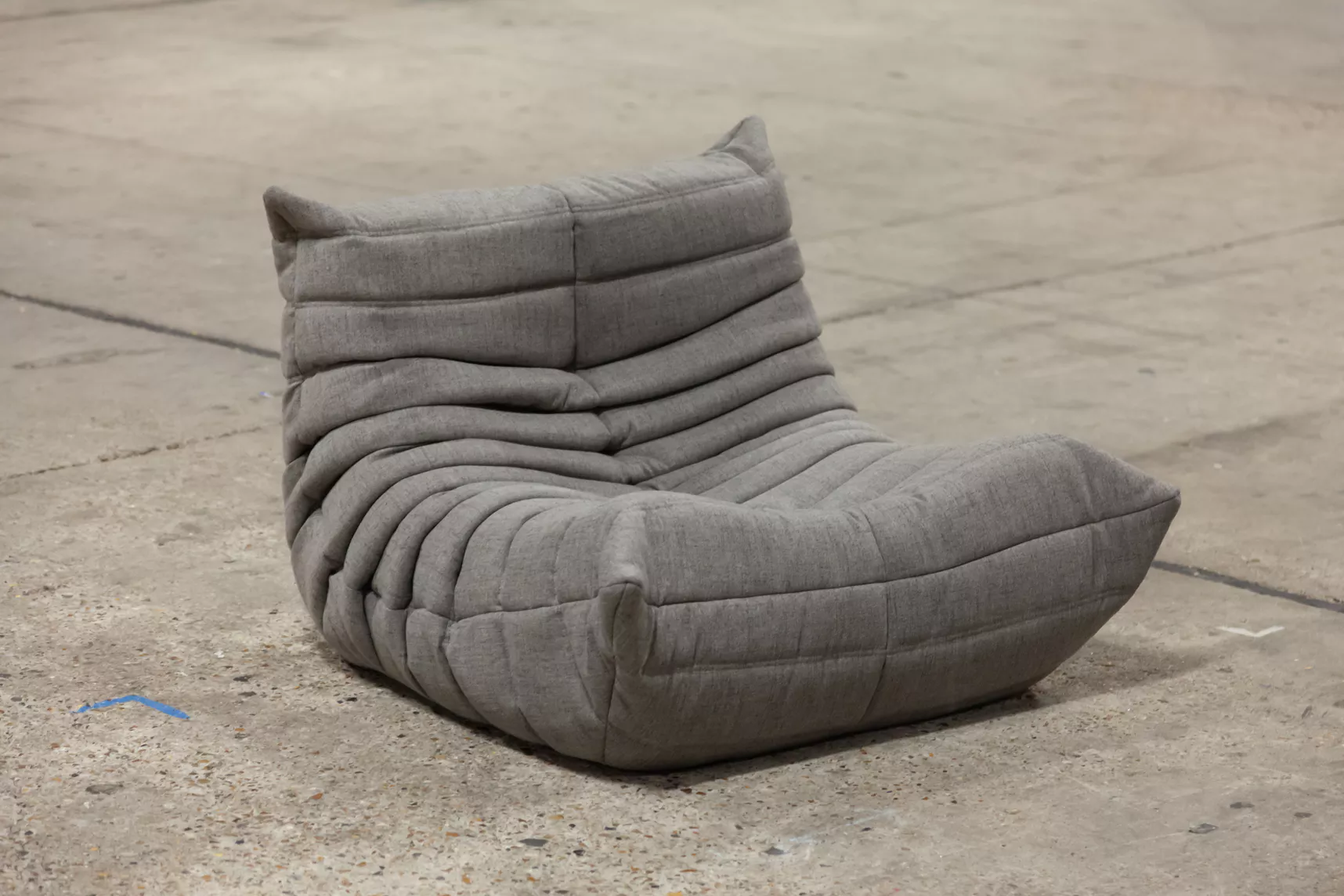 Togo armchair Fabric Warm Grey