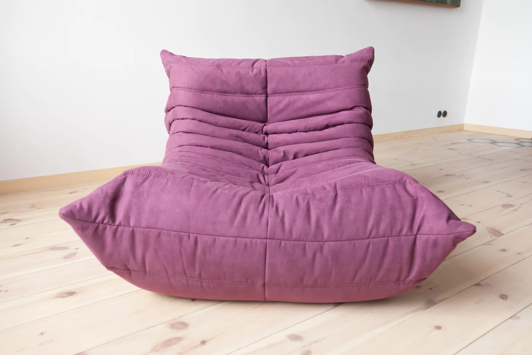 Togo armchair textile aubergine