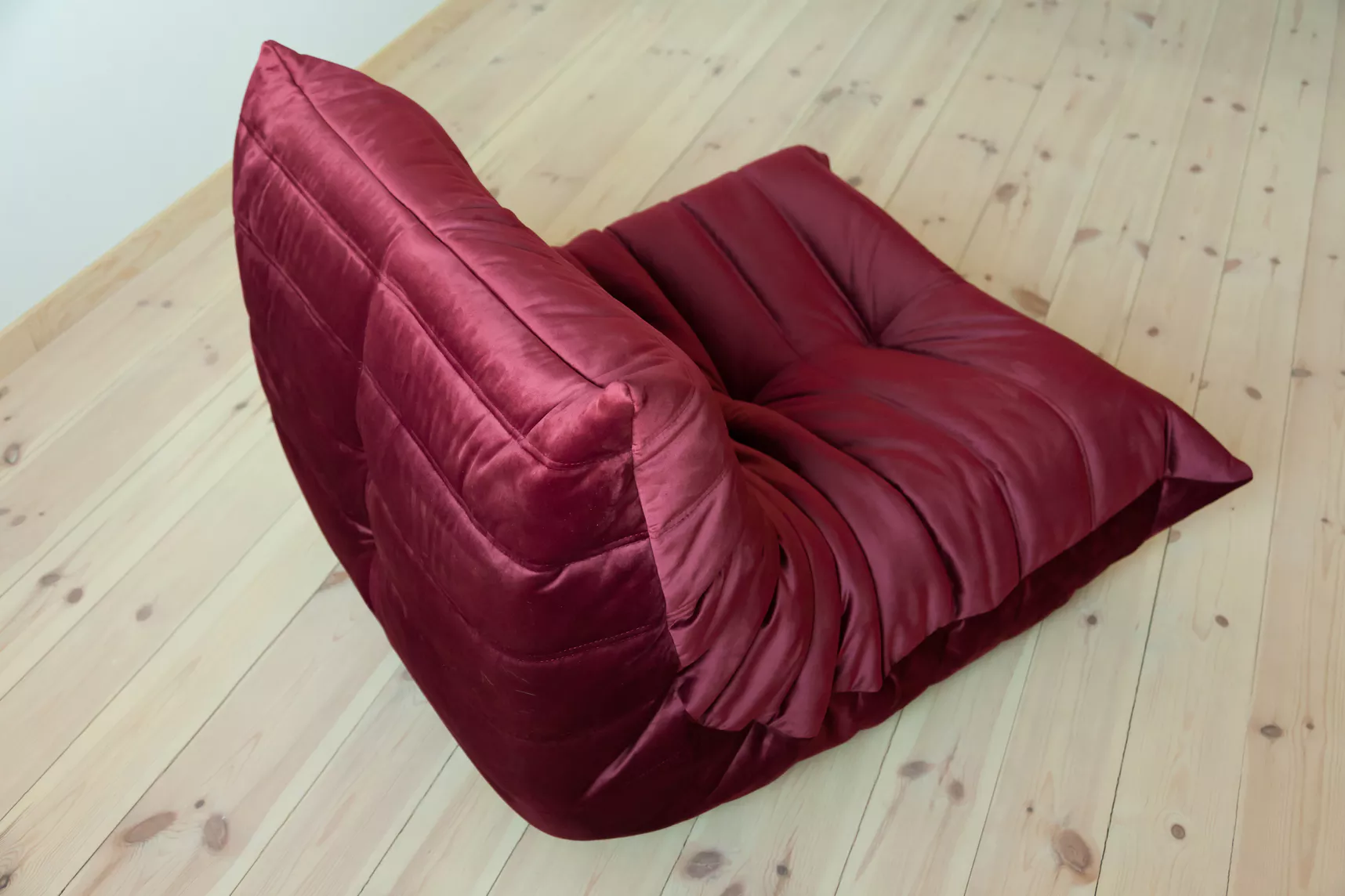 Togo armchair velvet burgundy