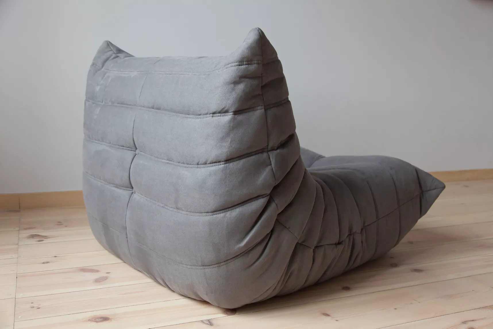 Togo armchair textile grey