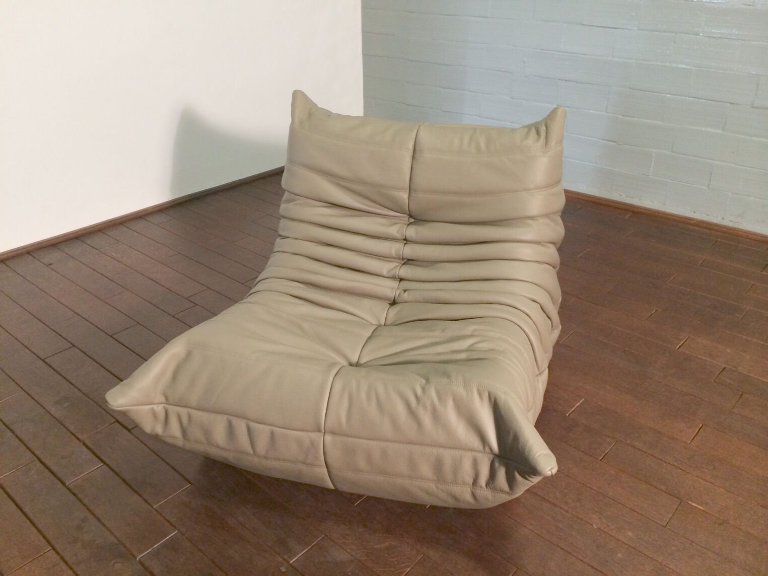Togo Sessel Leder Grau