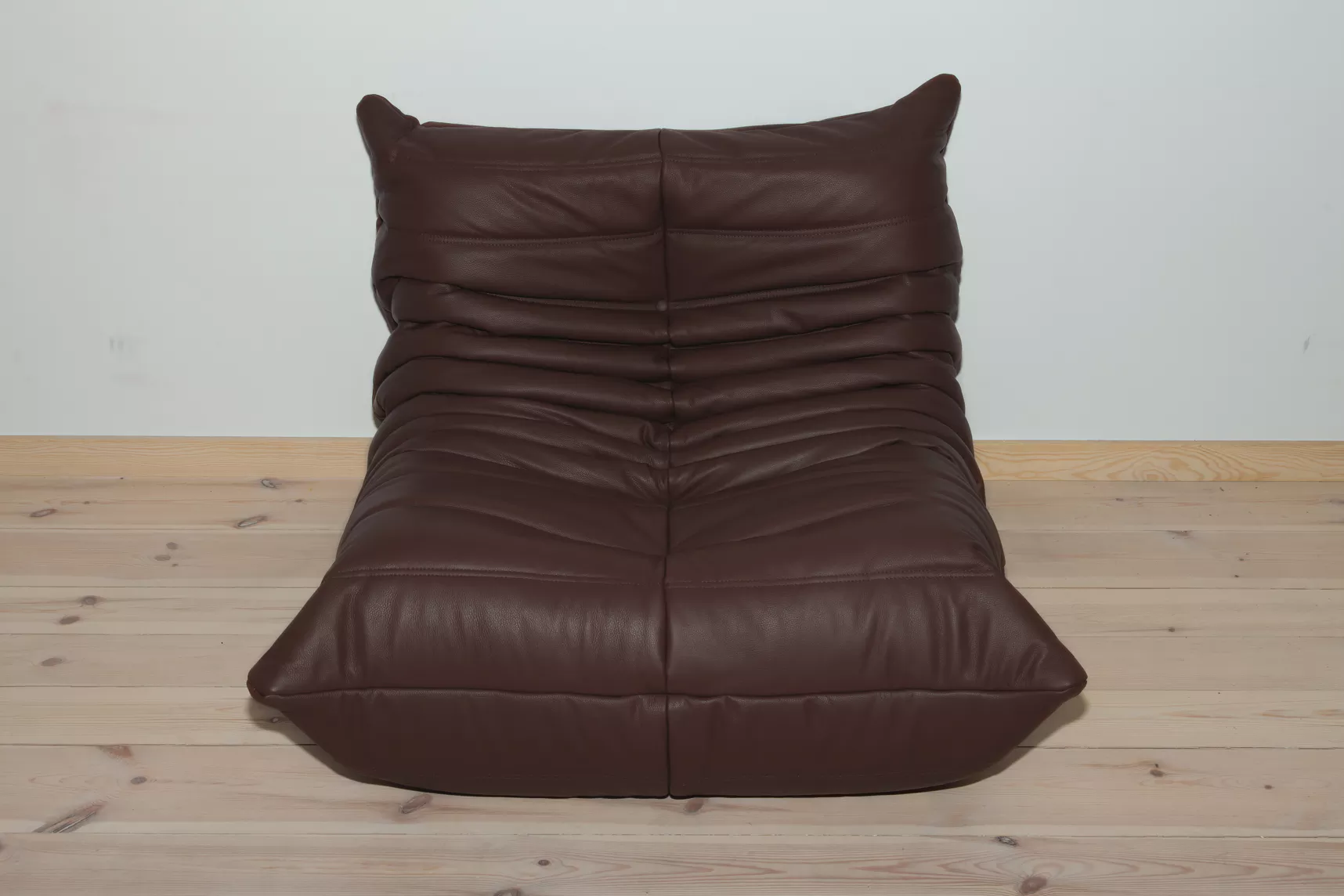 Togo Armchair Madras Leather Brown