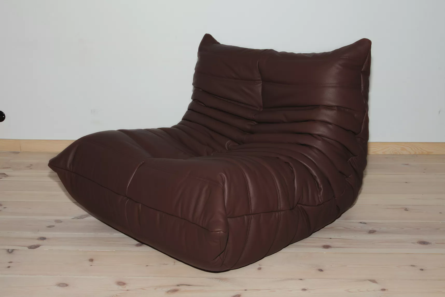 Togo Armchair Madras Leather Brown