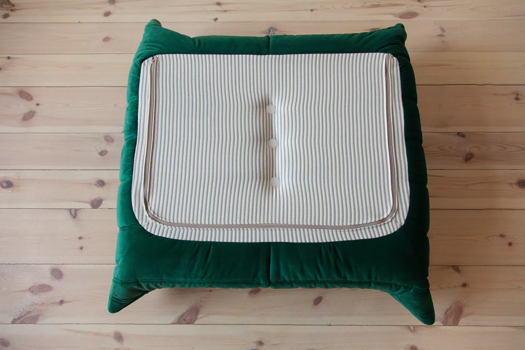 Togo Ottoman Emerald Green Velvet