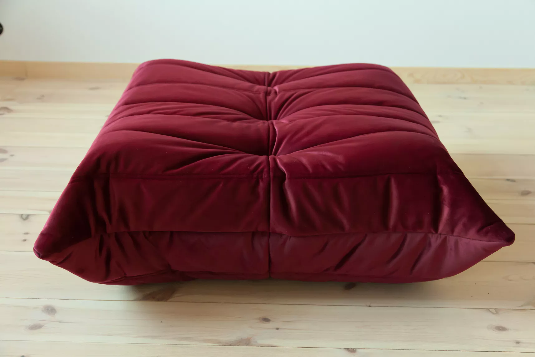 Togo Ottoman Velvet Burgundy