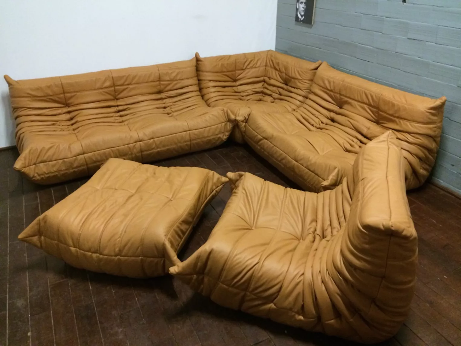 Togo Ottoman Pull-Up Leather Camel Brown
