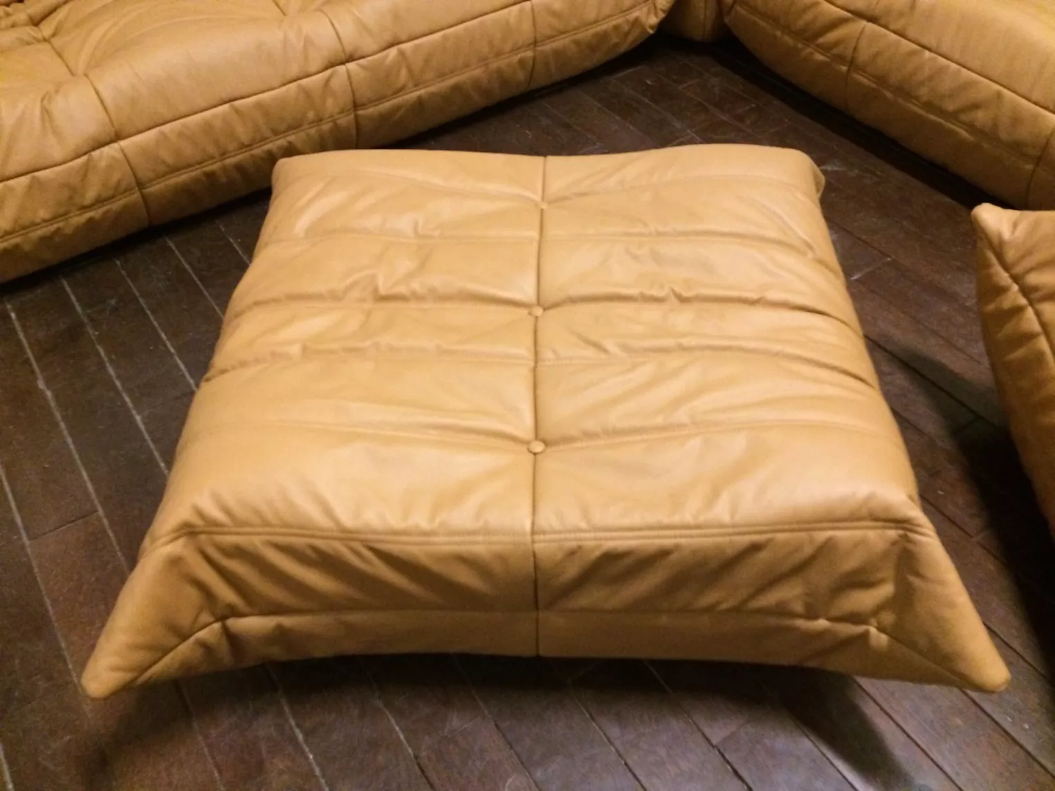Togo Ottoman Pull-Up Leather Camel Brown