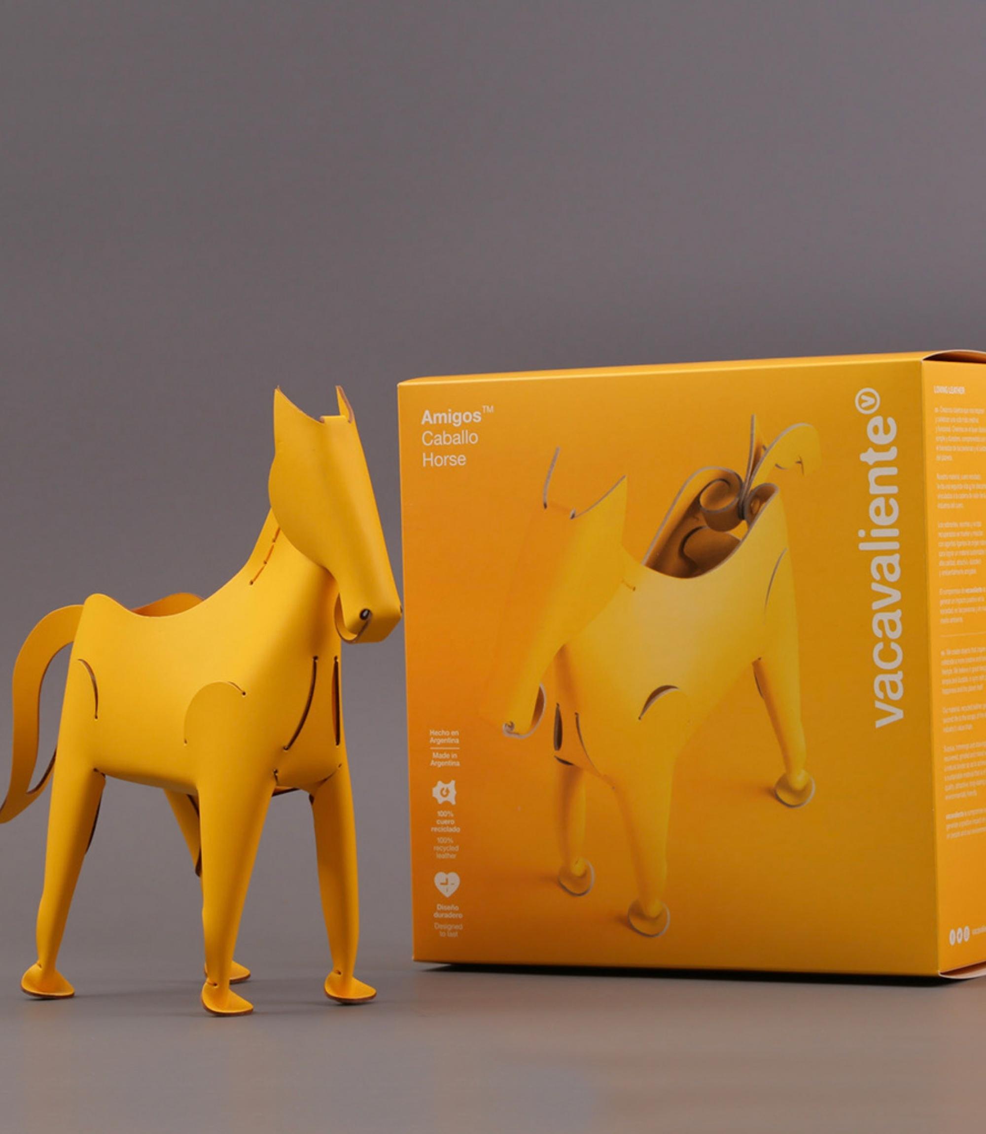 Pferd Schreibtischhelfer aus 100% Recyceltem Leder Gelb