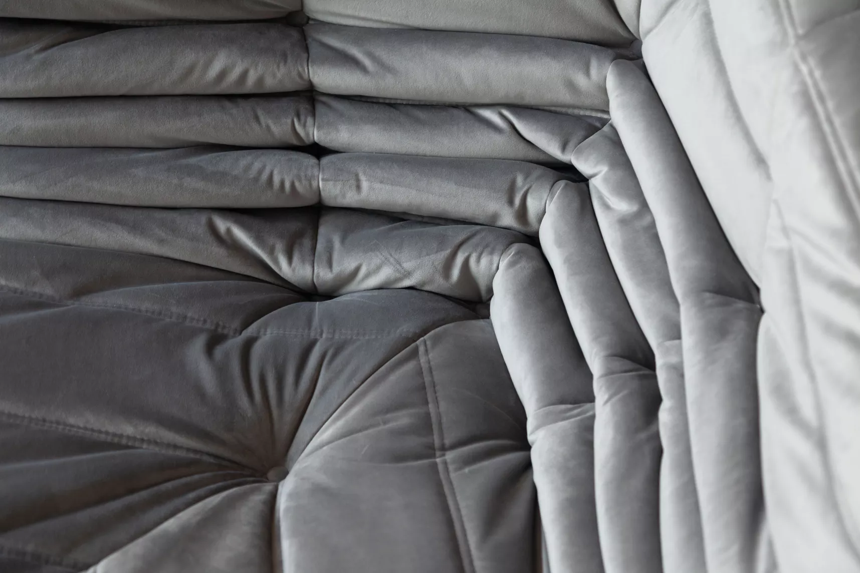 Togo corner sofa velvet silver-grey
