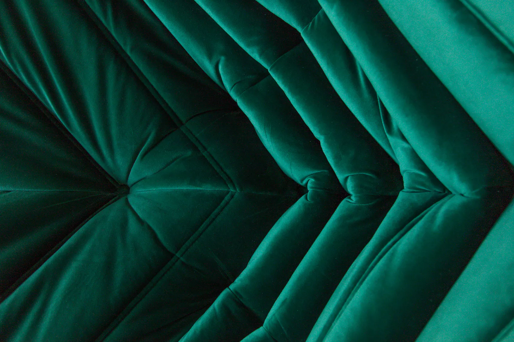 Togo Corner Sofa Velvet Emerald Green