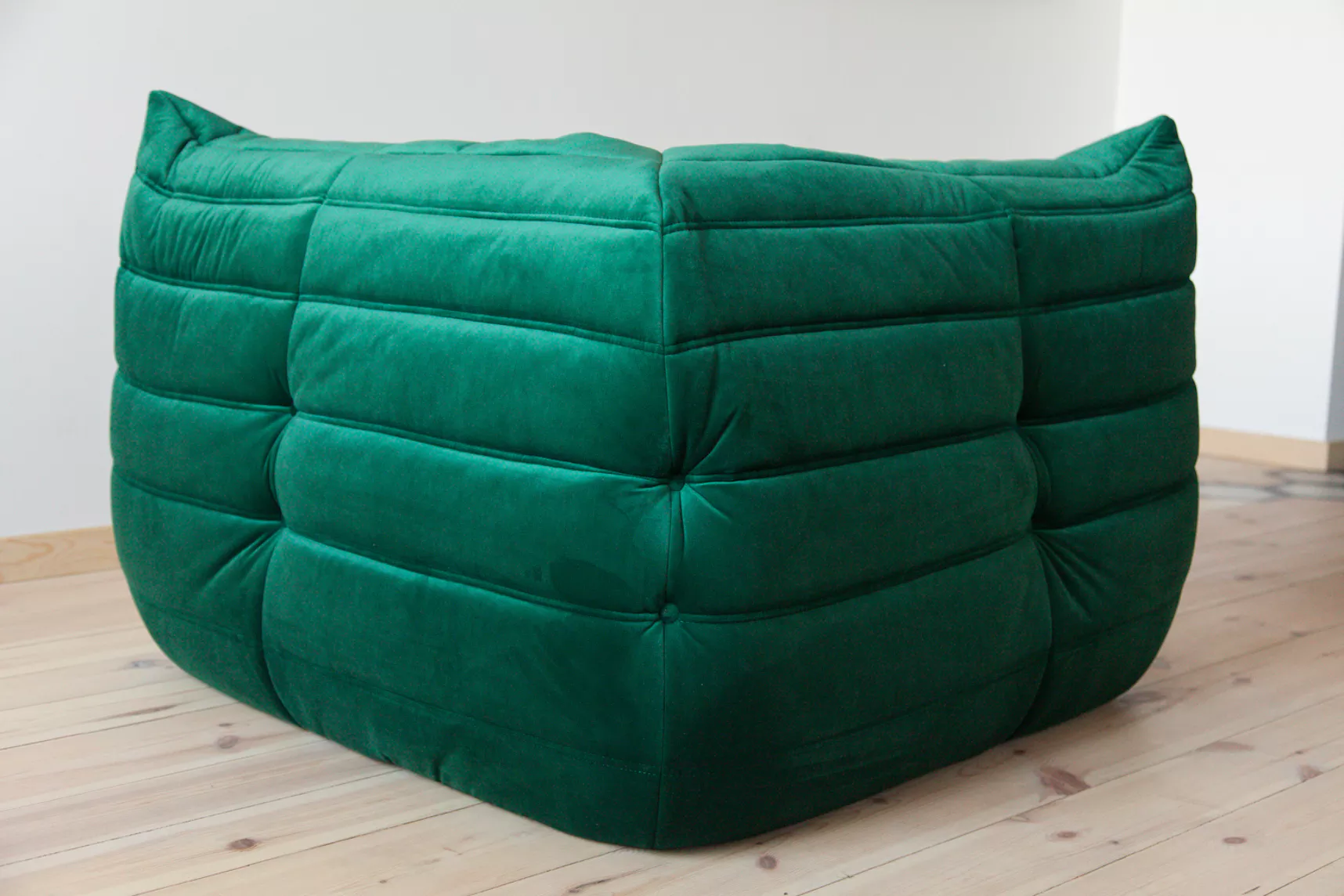 Togo Corner Sofa Velvet Emerald Green