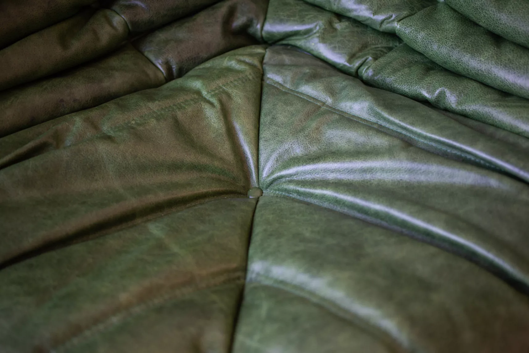Togo Corner Sofa Pull-Up Leather Green