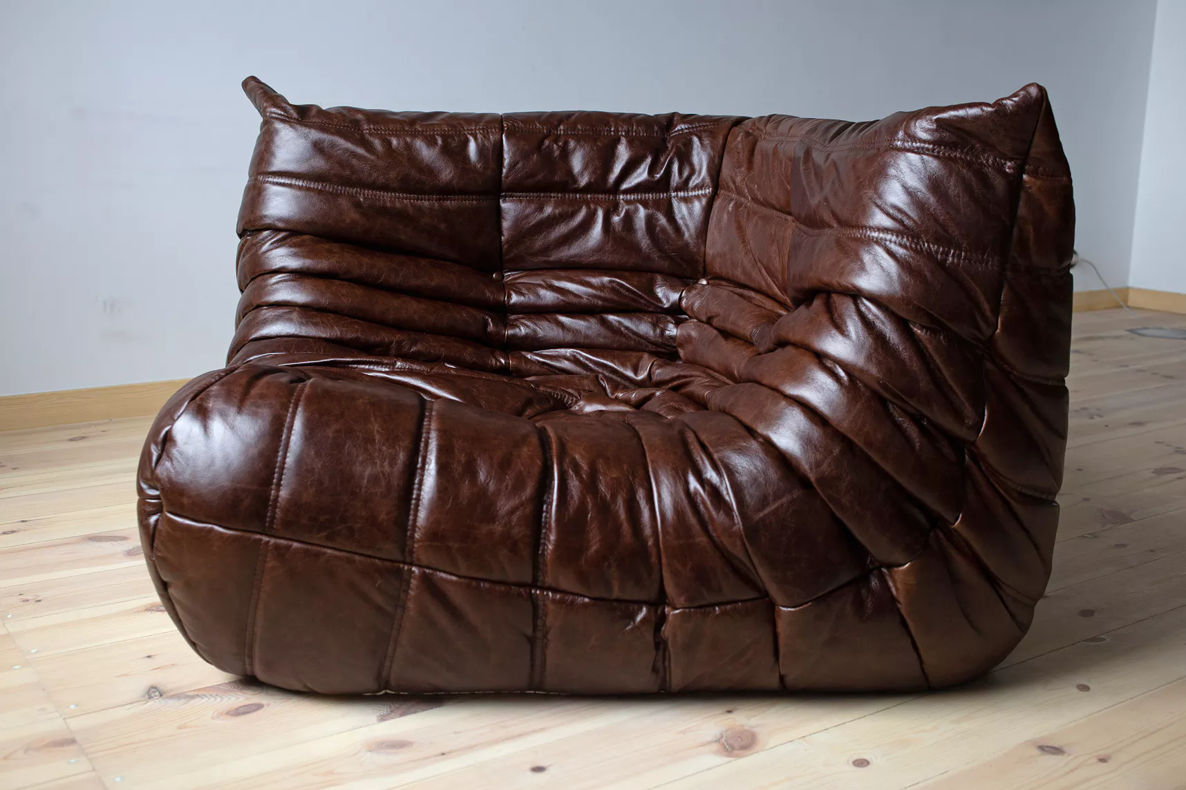 Togo Corner Sofa High Gloss Leather Dark Brown
