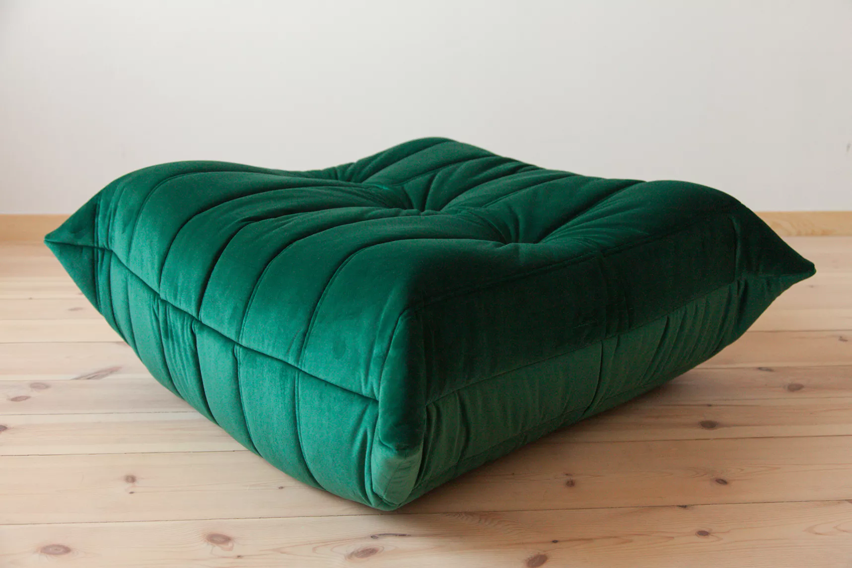 Togo Armchair and Ottoman Set Velvet Emerald Green