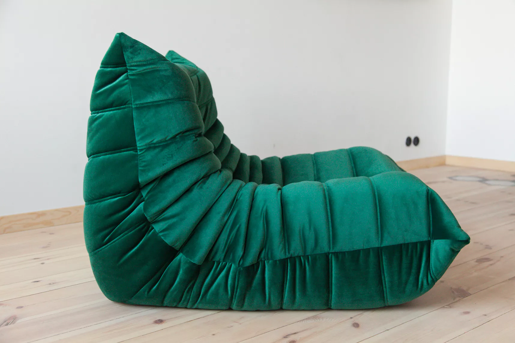 Togo Armchair and Ottoman Set Velvet Emerald Green