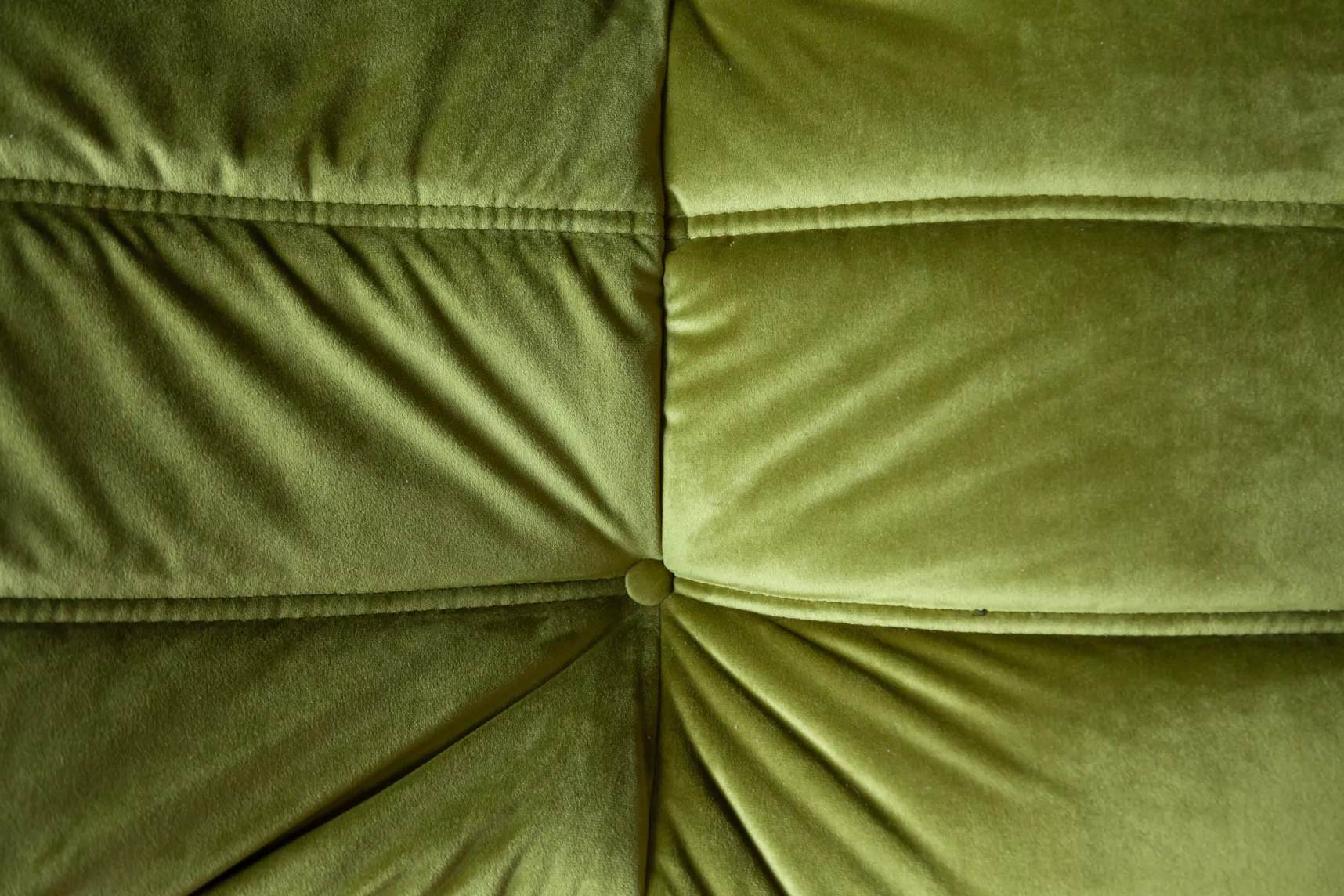 Togo Sofa 3-seater velvet olive green