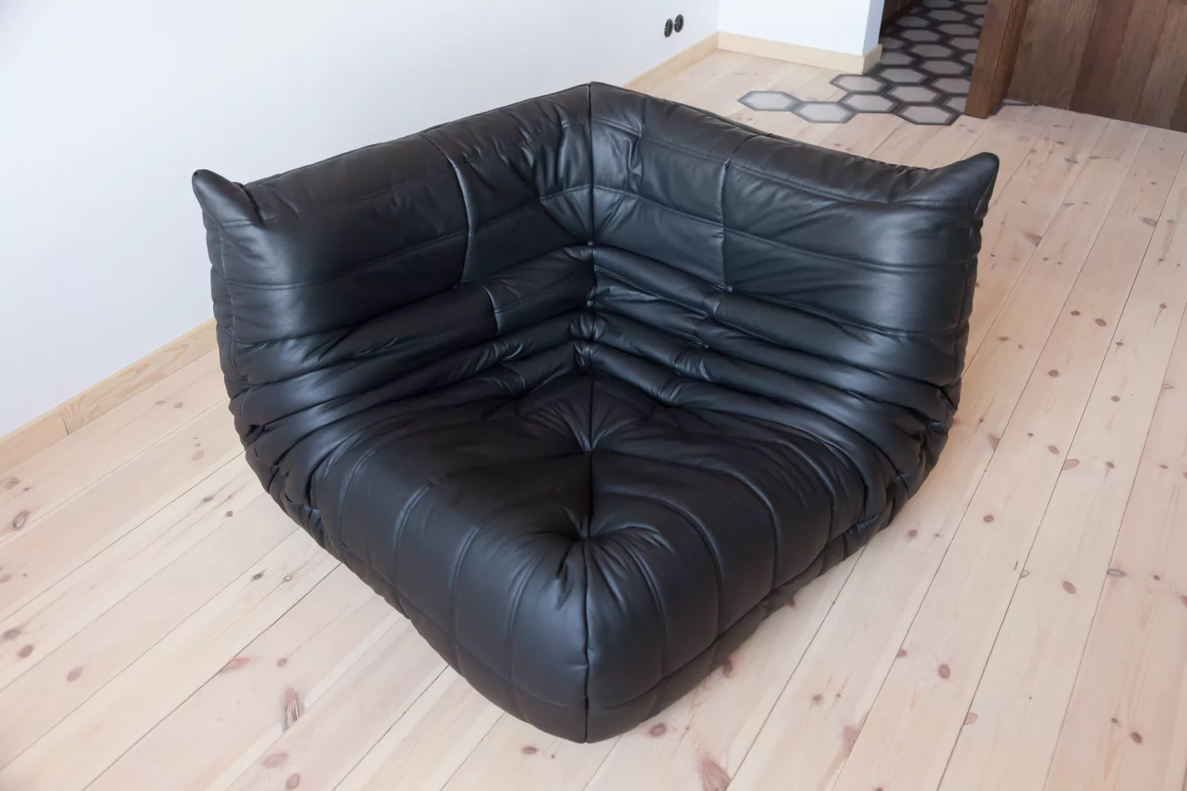 Togo Lounge Set 4-piece. Madras Leather Black