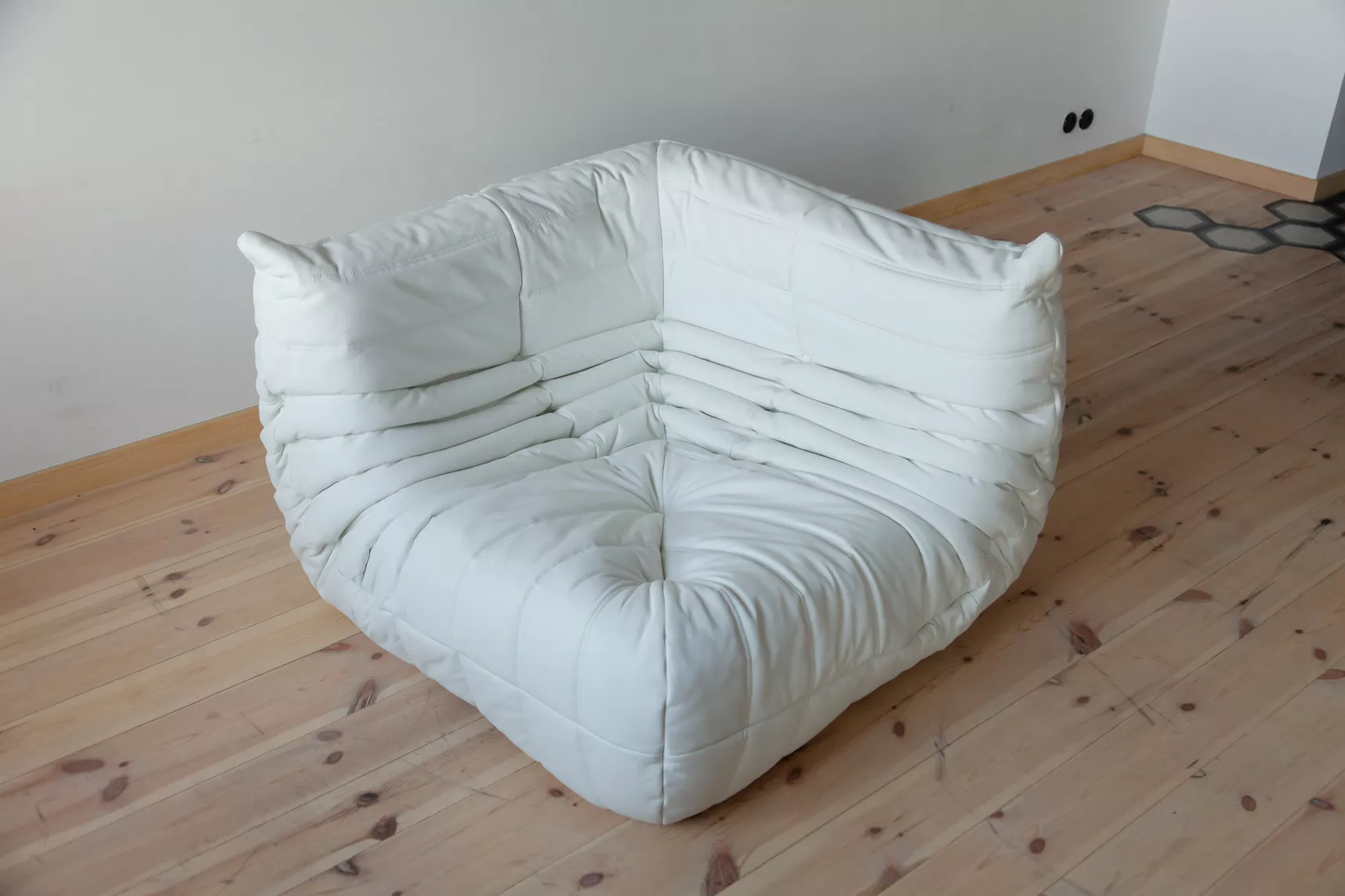 Togo Lounge Set 5-pc. Madras Leather White