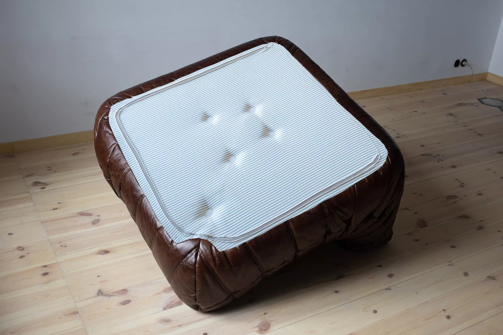 Togo Set Lounge 5 pezzi pelle lucida marrone scuro