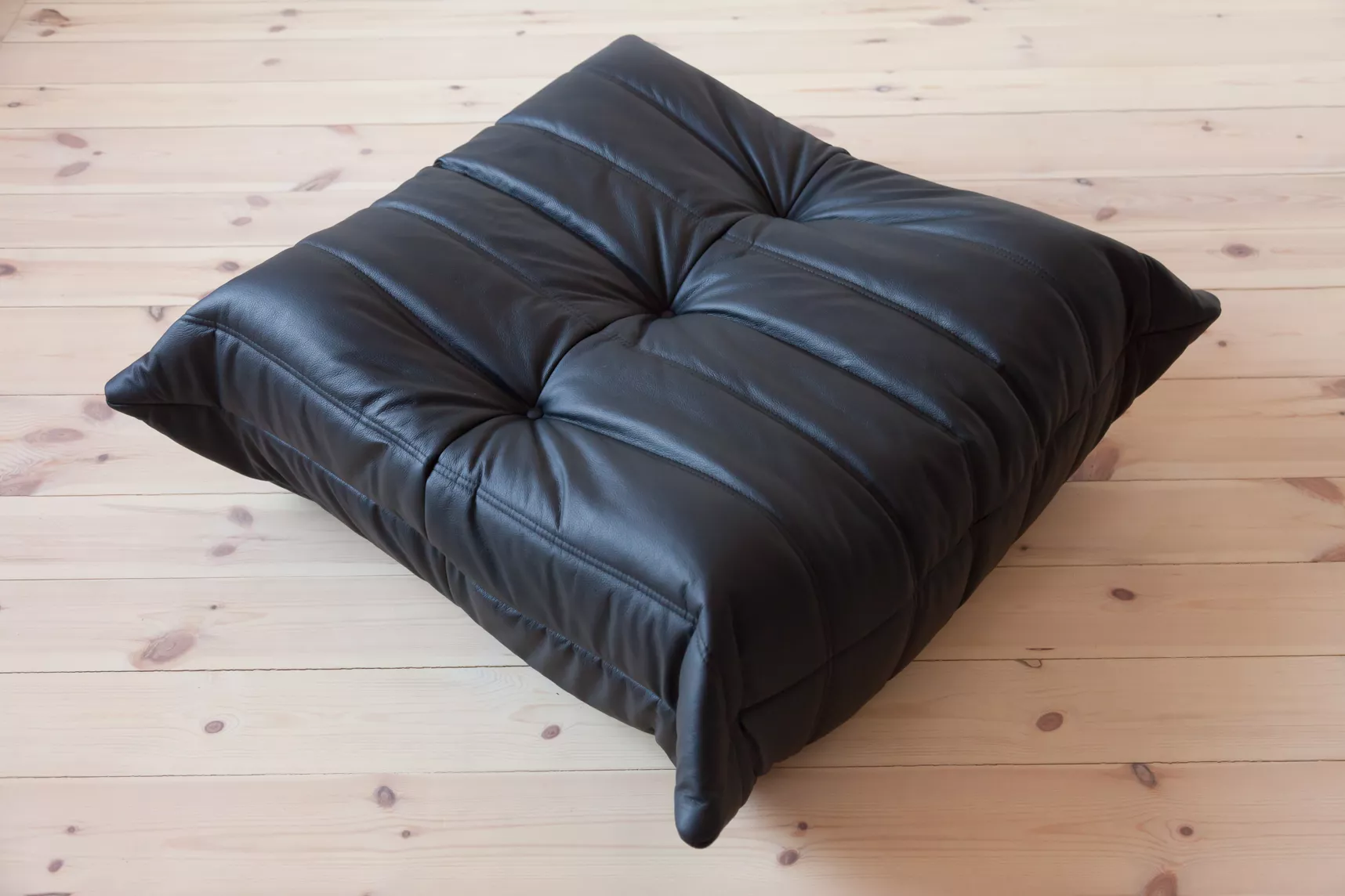 Togo Lounge Set 5-pc. Madras Leather Black