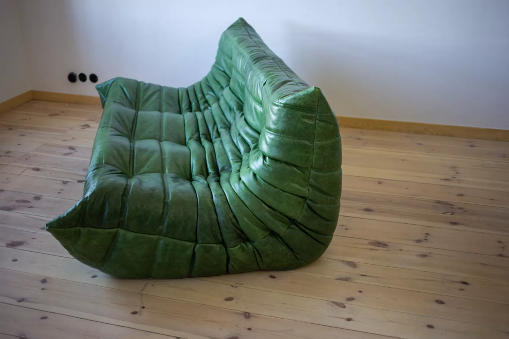 Togo Sofa 3-Seater Pull-Up Leather Green