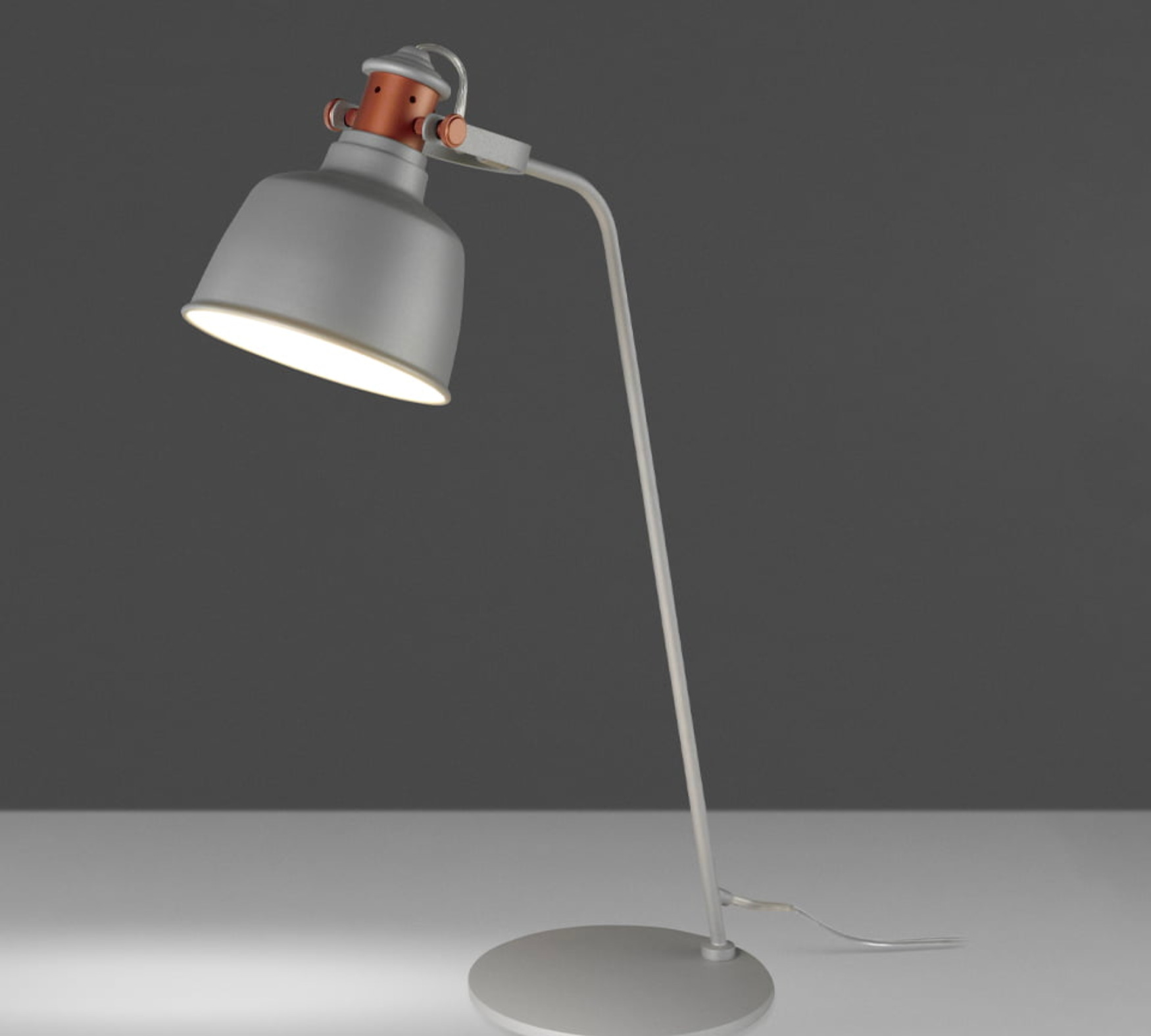 Table lamp
Steel
Gray