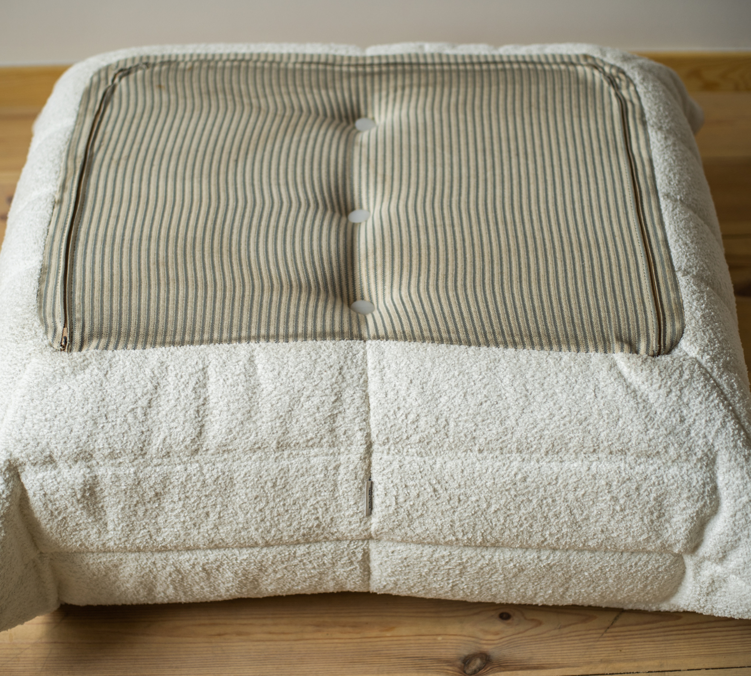 Togo Lounge Set 5-piece. Bouclé White