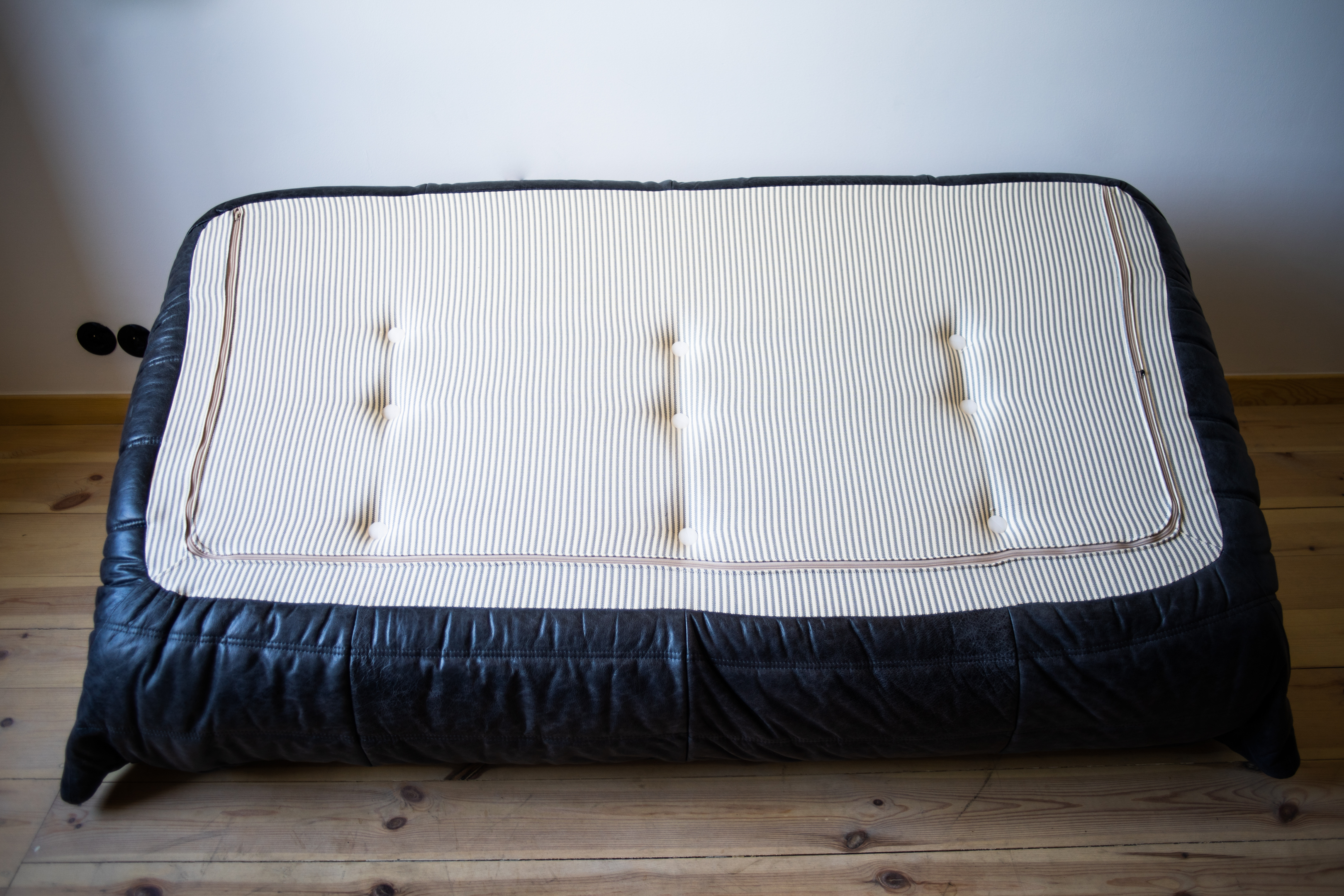 Togo Lounge Set 5-pc. Pull-Up Leather Black