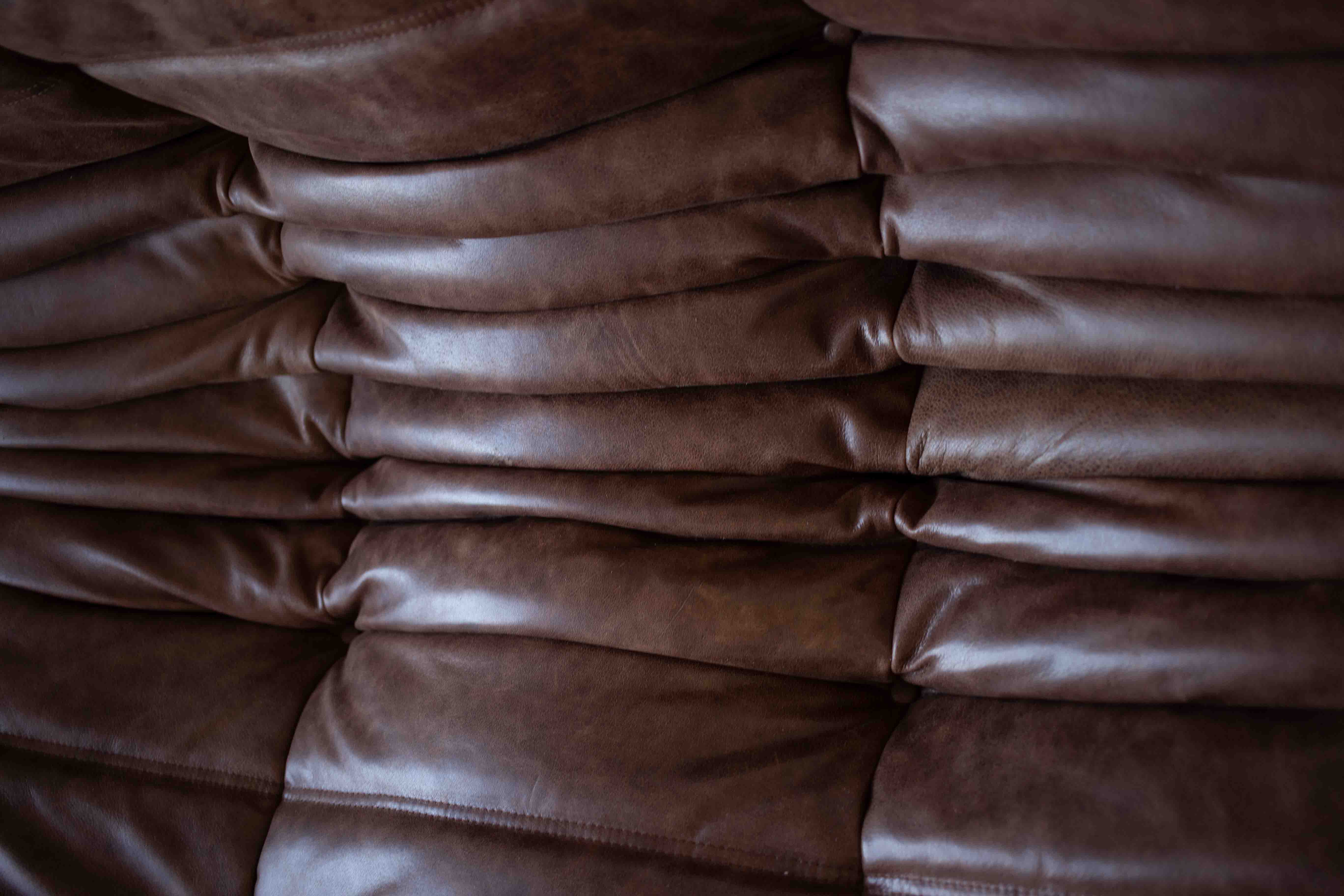 Togo Sofa 2-Sitzer Pull-Up-Leder Walnussbraun