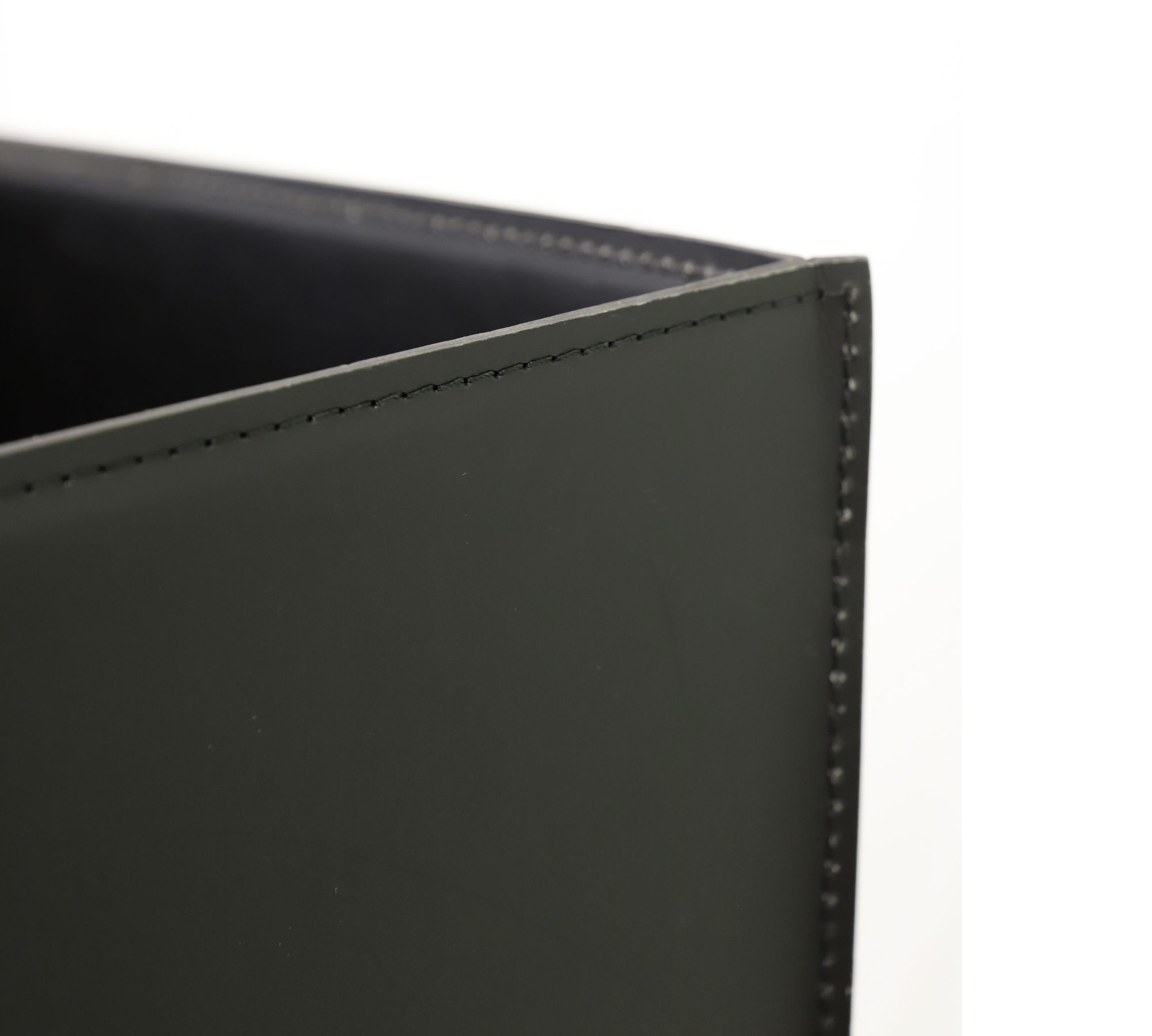 Spice Vase Metal Leather Black