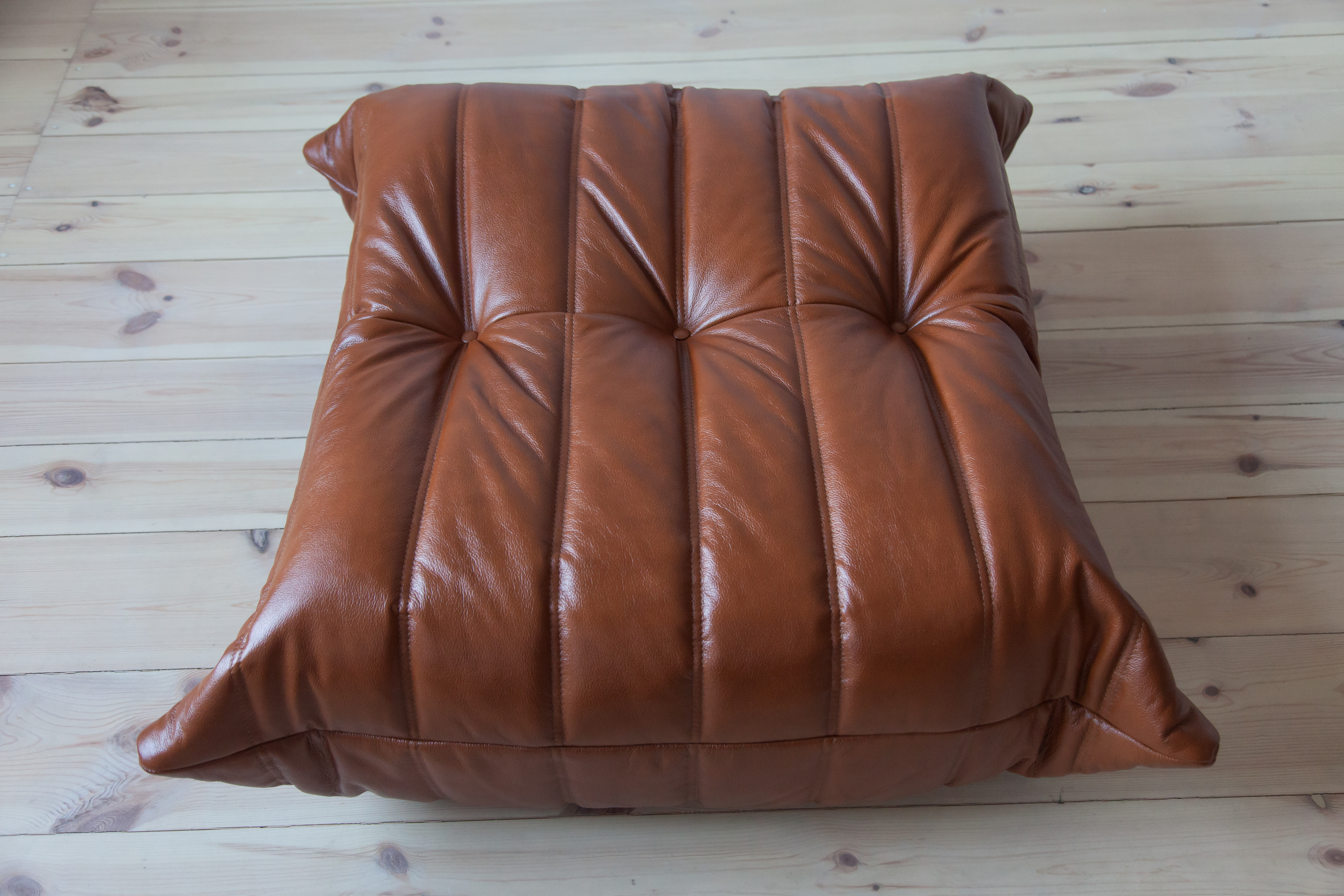 Togo Ottoman High Gloss Leather Whiskey Brown