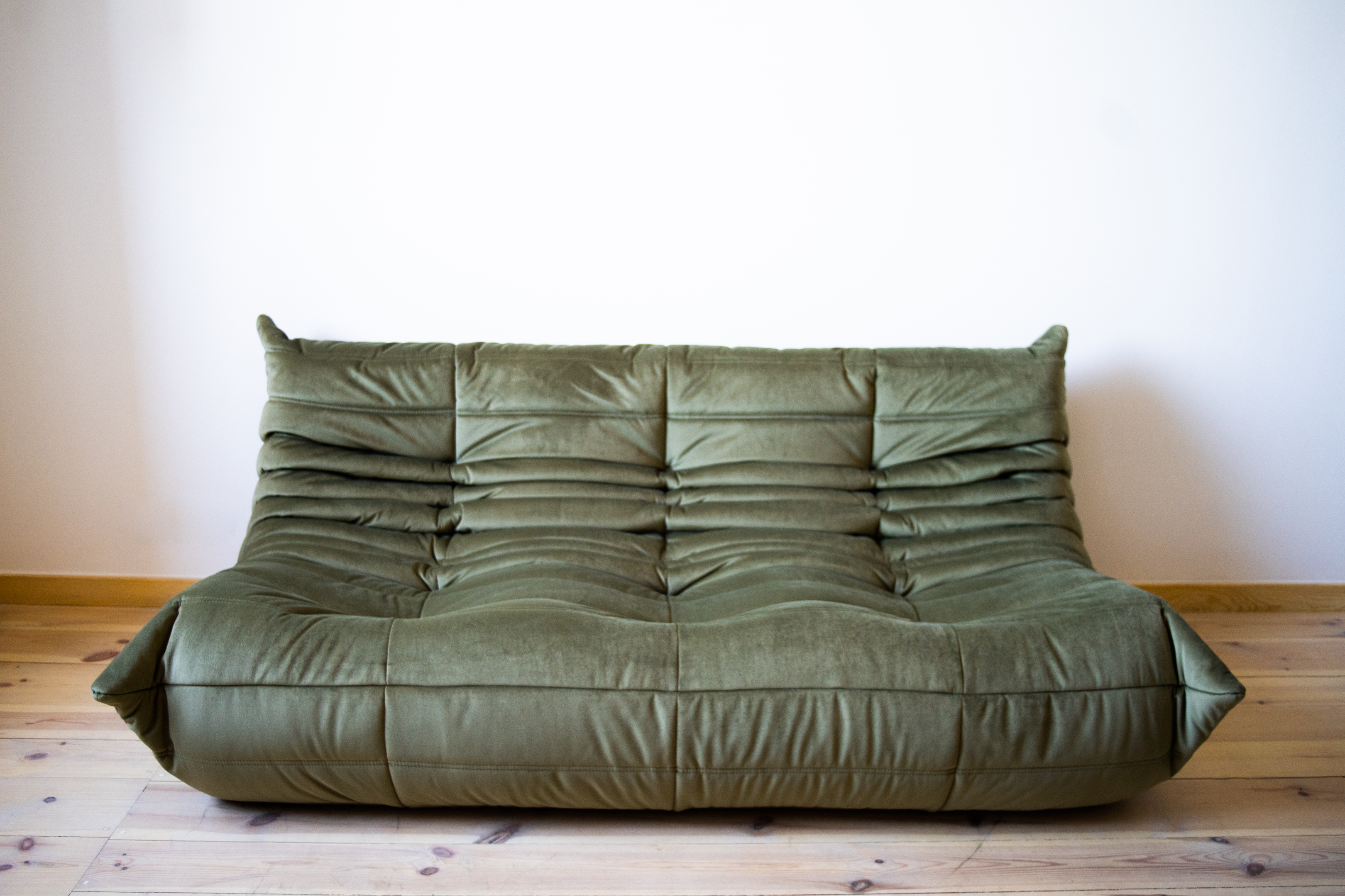 Togo Sofa 3-seater velvet khaki green