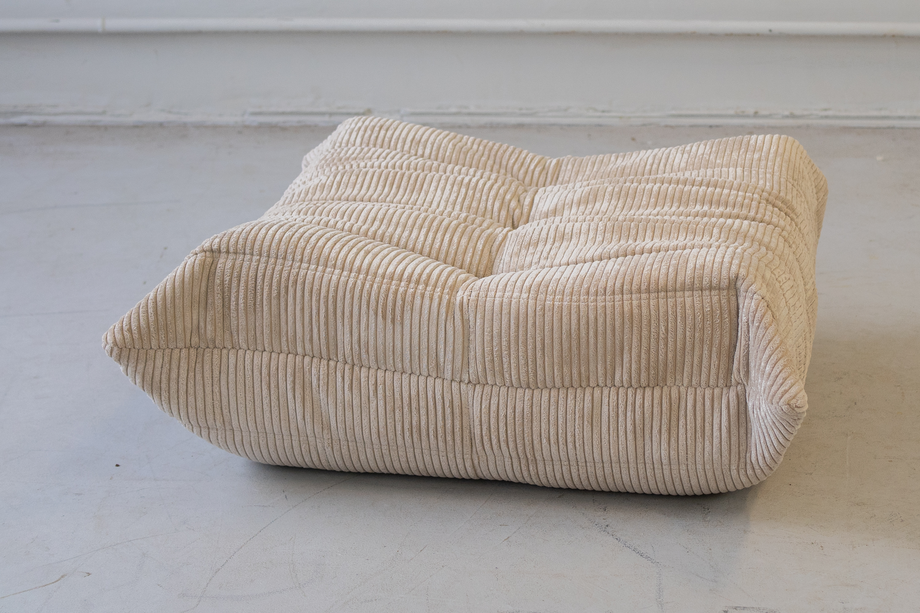 Togo Lounge Set 5-pc. Cord Beige