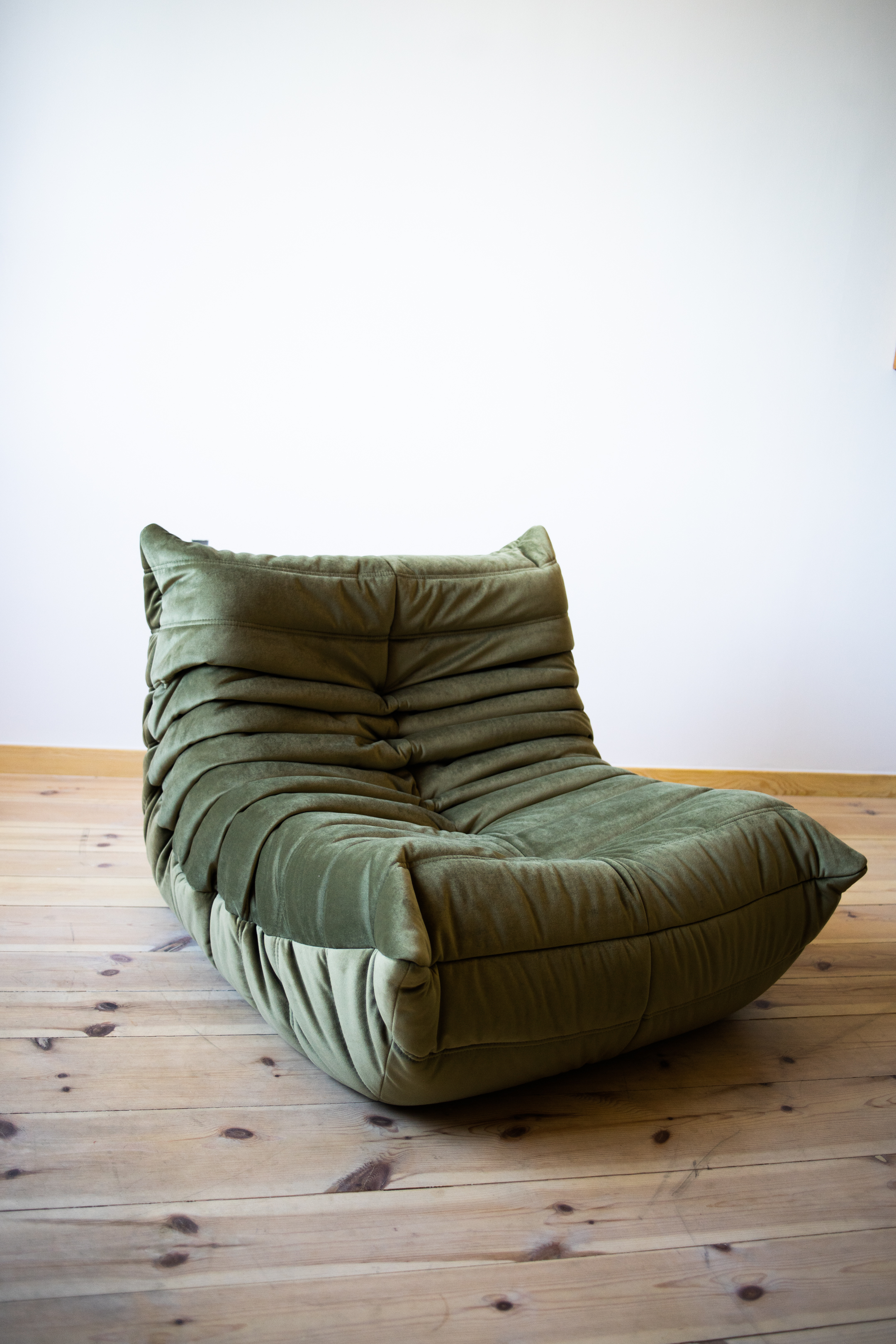 Togo Poltrona Velluto Verde kaki
