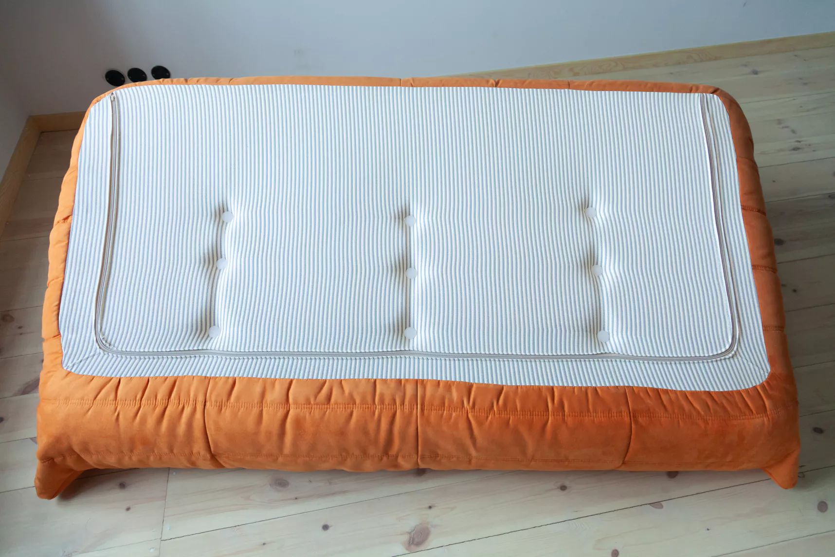 Togo Sofa 3-Seater Textile Orange