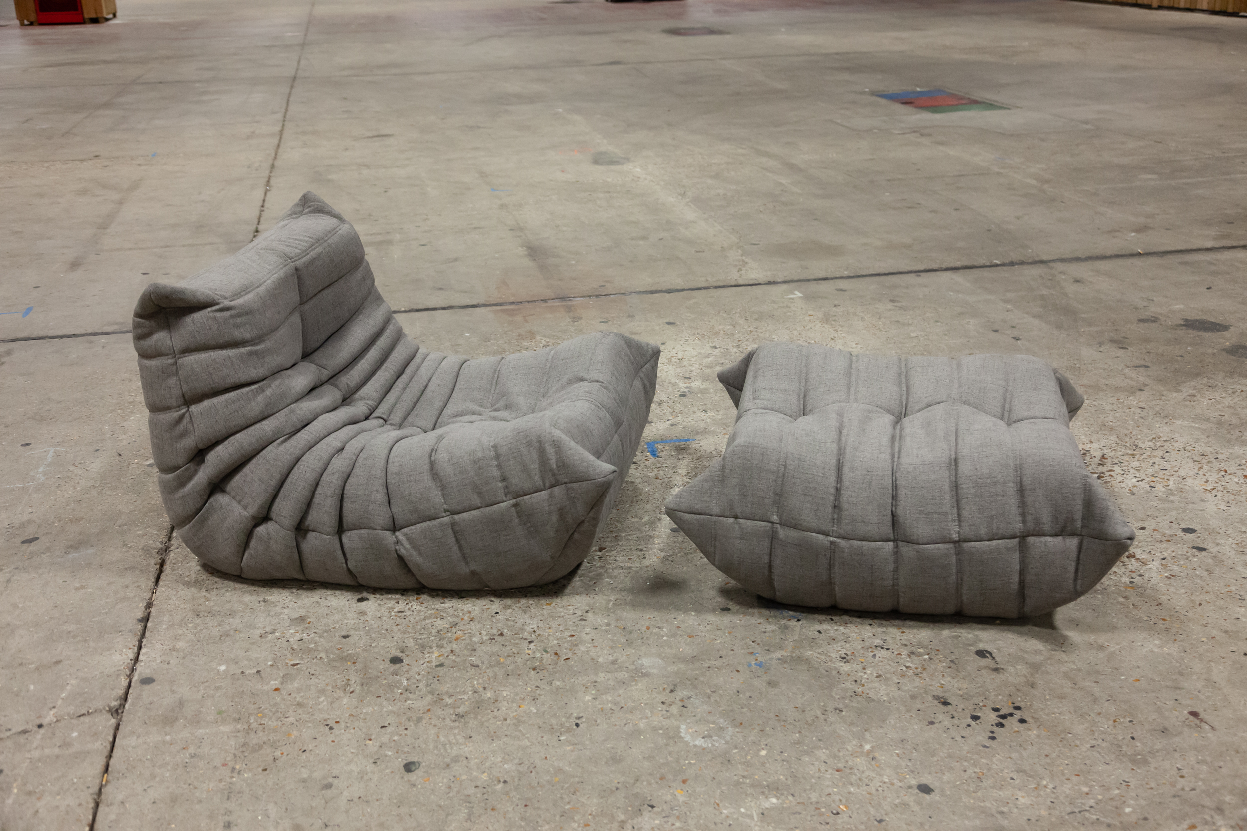 Togo armchair and ottoman set fabric Warm Grey