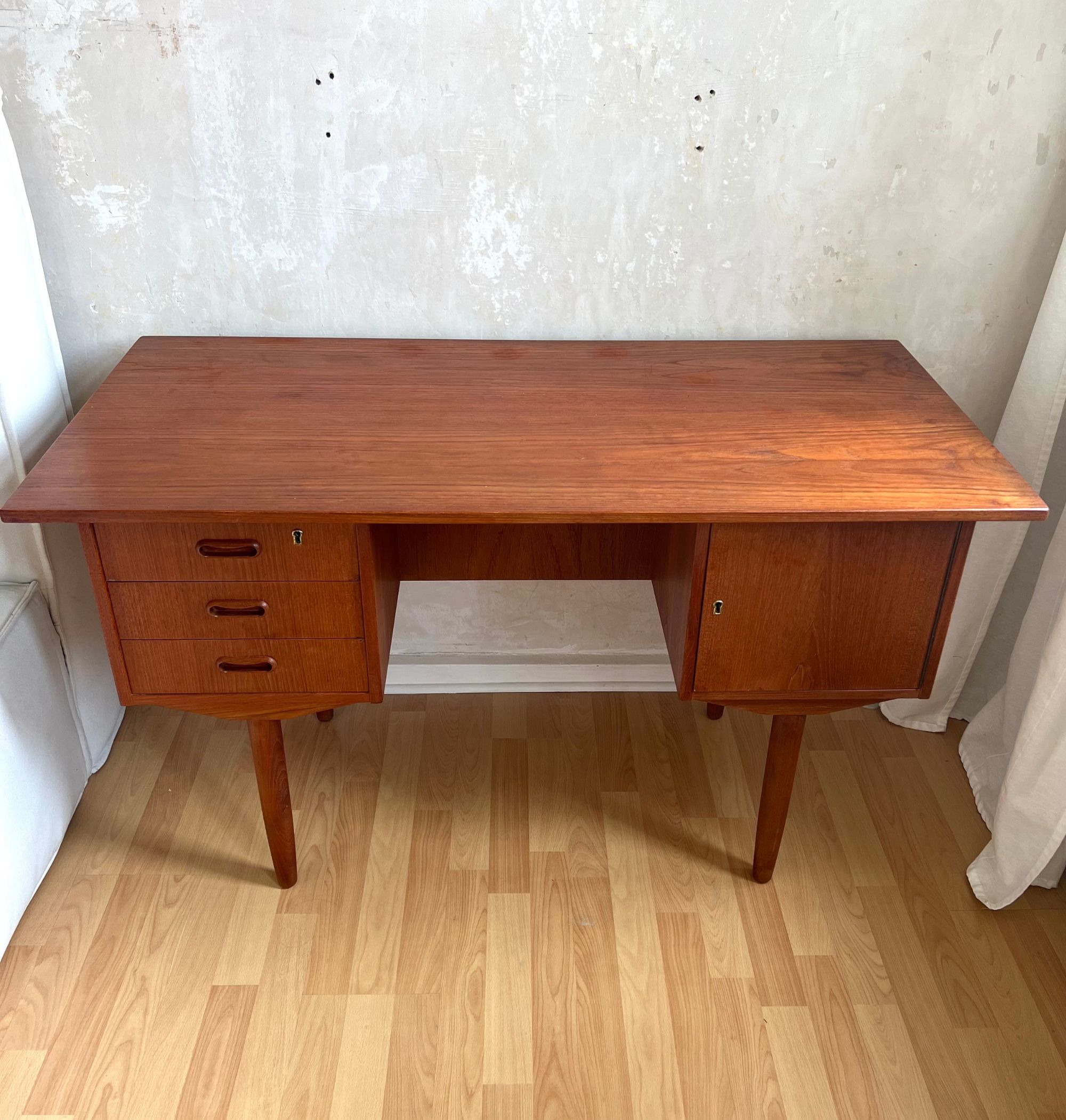 Schreibtisch Midcentury Design Teakholz
