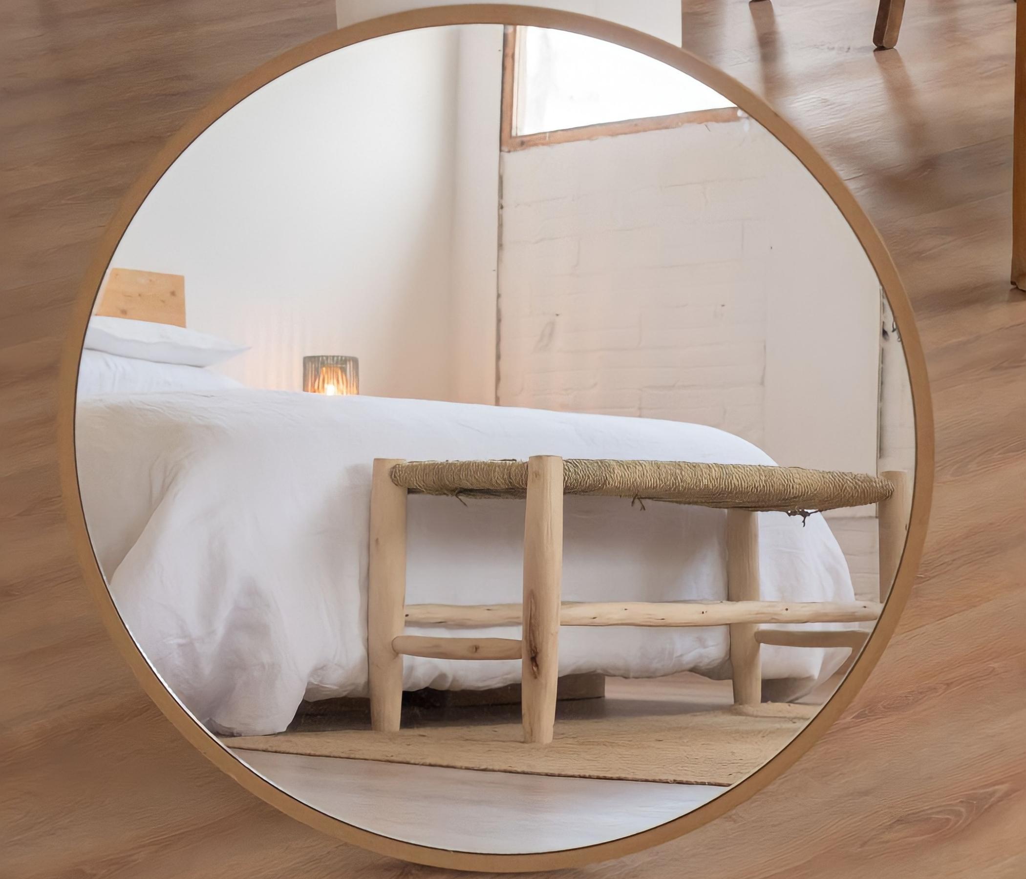 Runder Spiegel aus Holz Helle Holzoptik